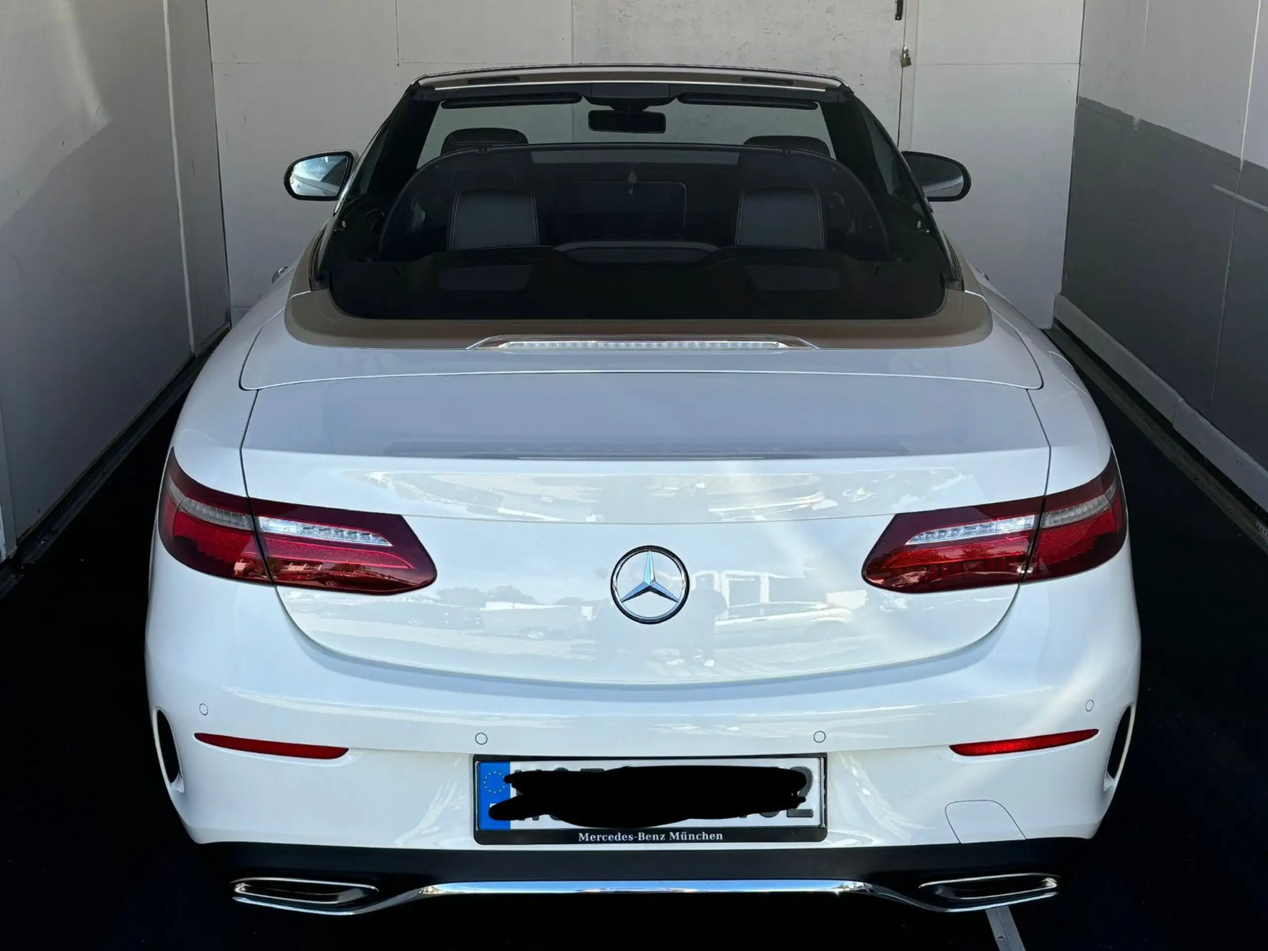 Mercedes-Benz - E 300