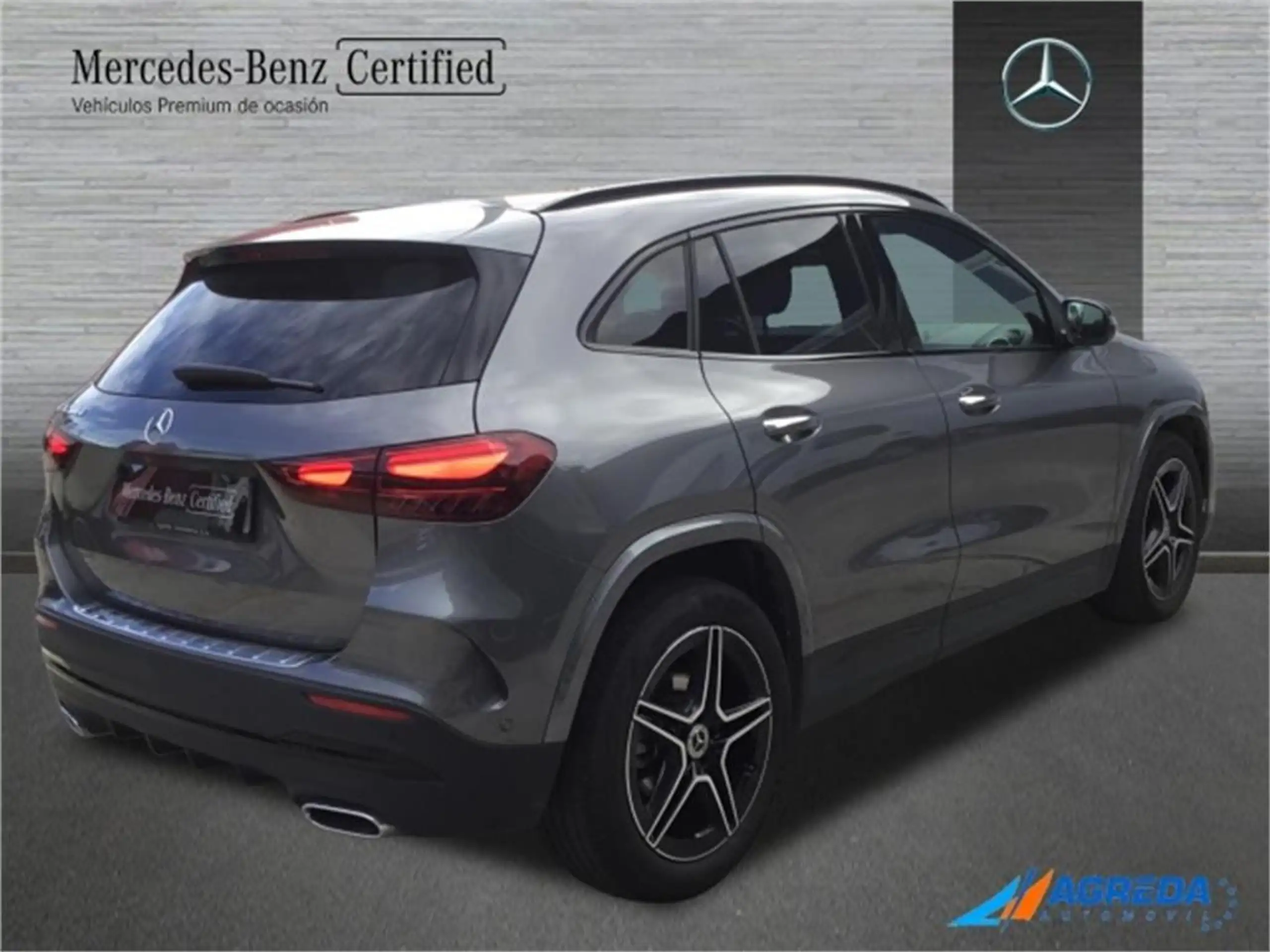 Mercedes-Benz - GLA 200