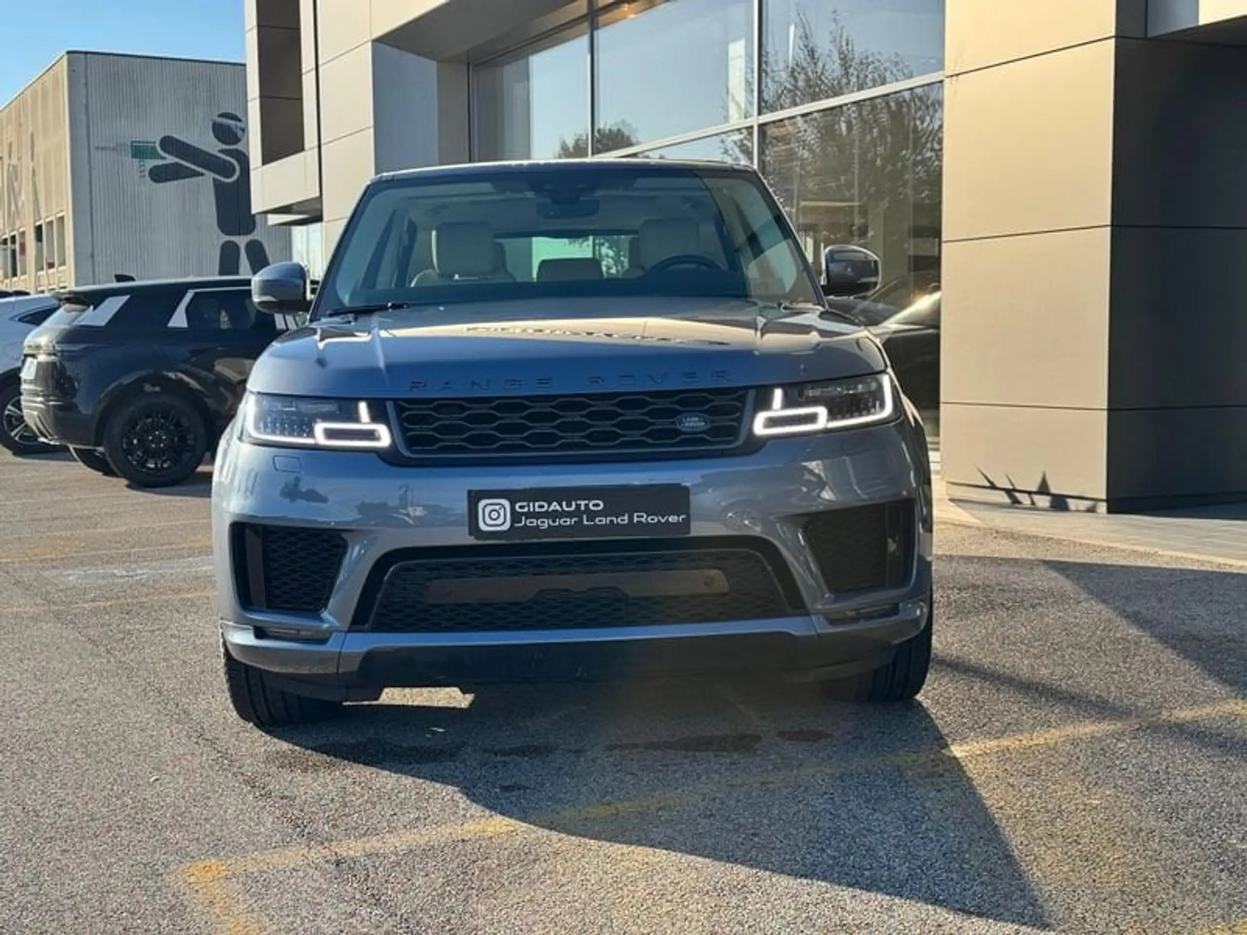 Land Rover - Range Rover Sport