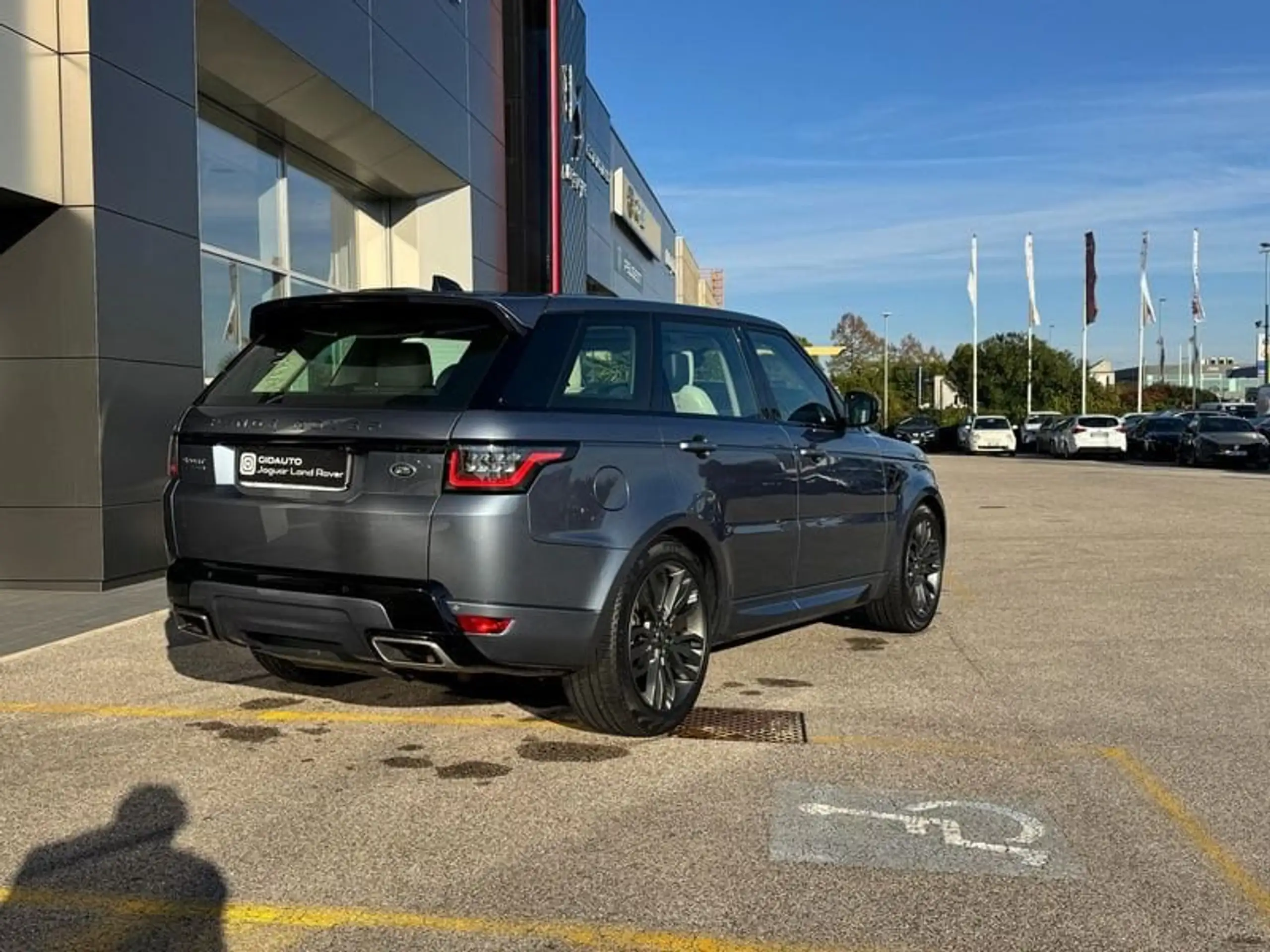 Land Rover - Range Rover Sport