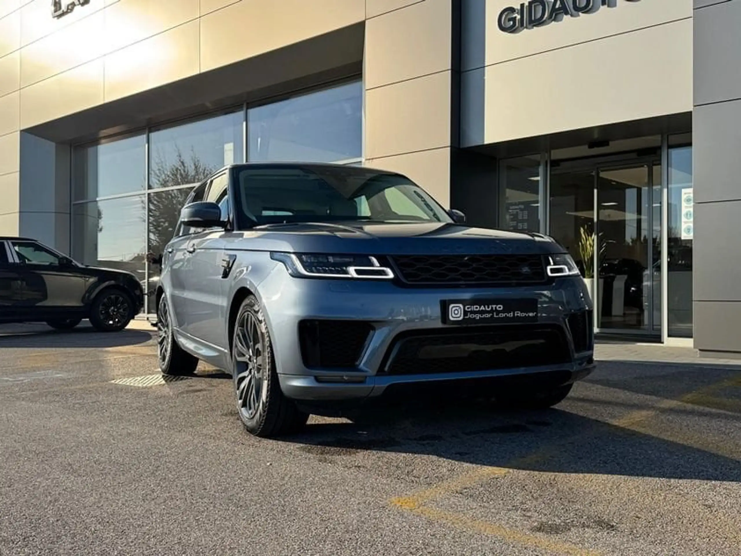 Land Rover - Range Rover Sport