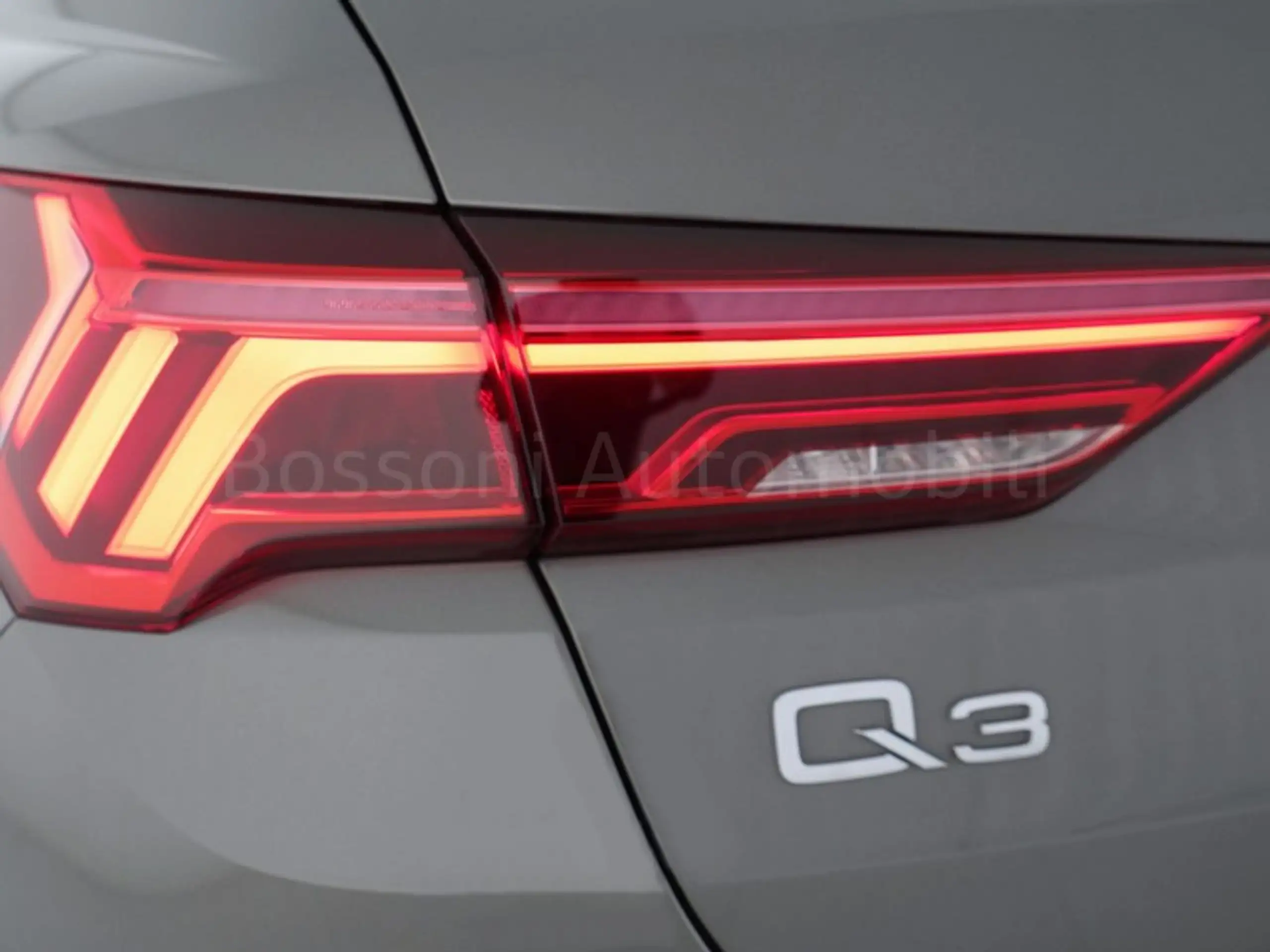 Audi - Q3