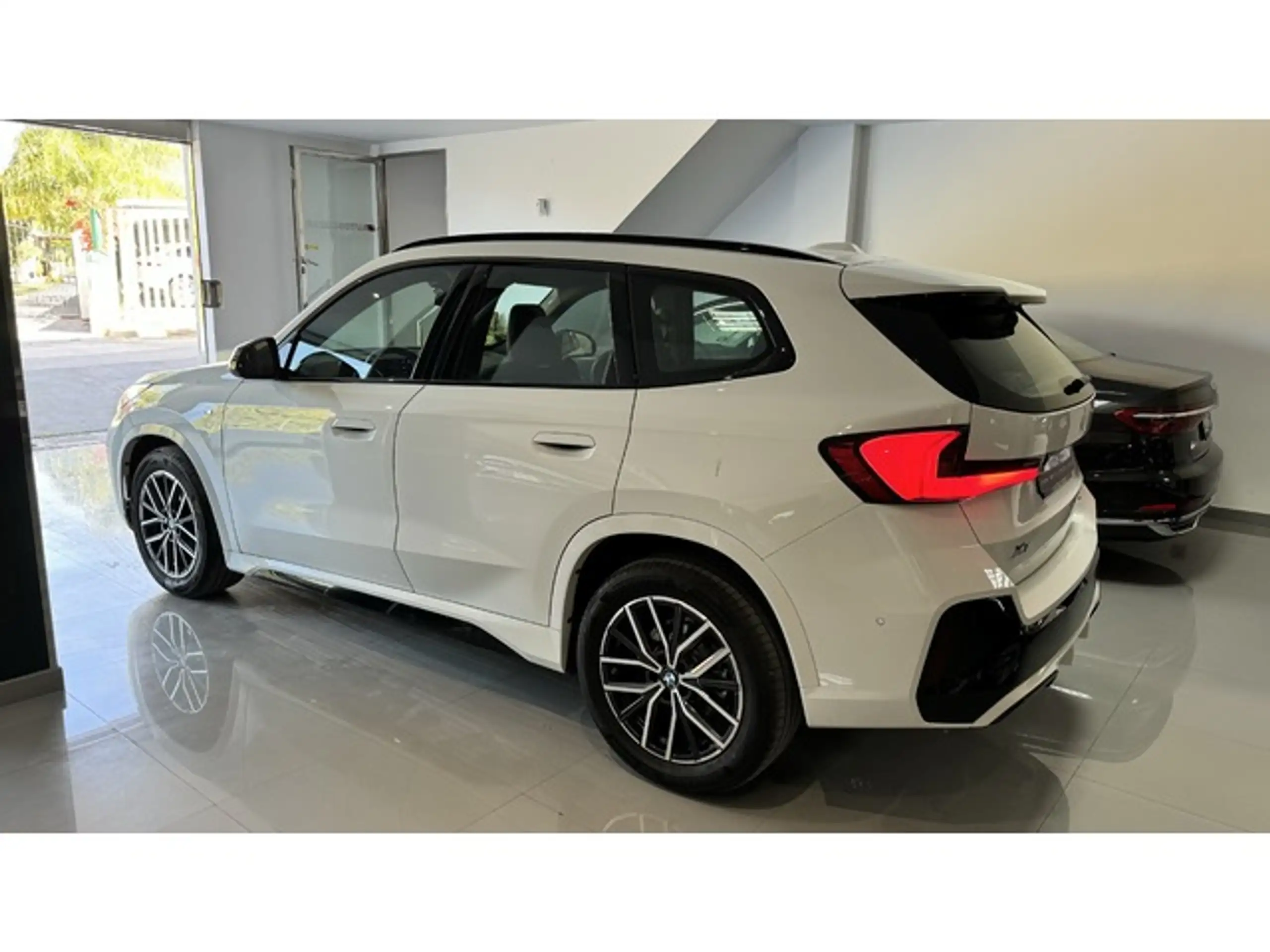 BMW - X1