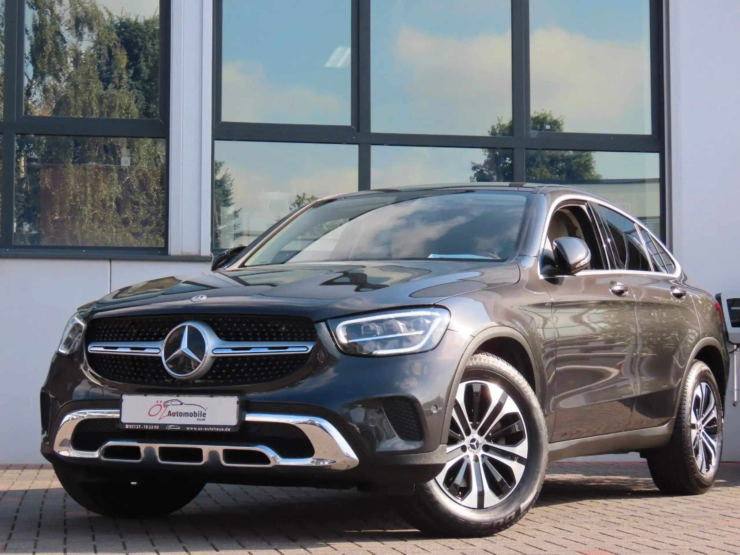 Mercedes-Benz - GLC 220