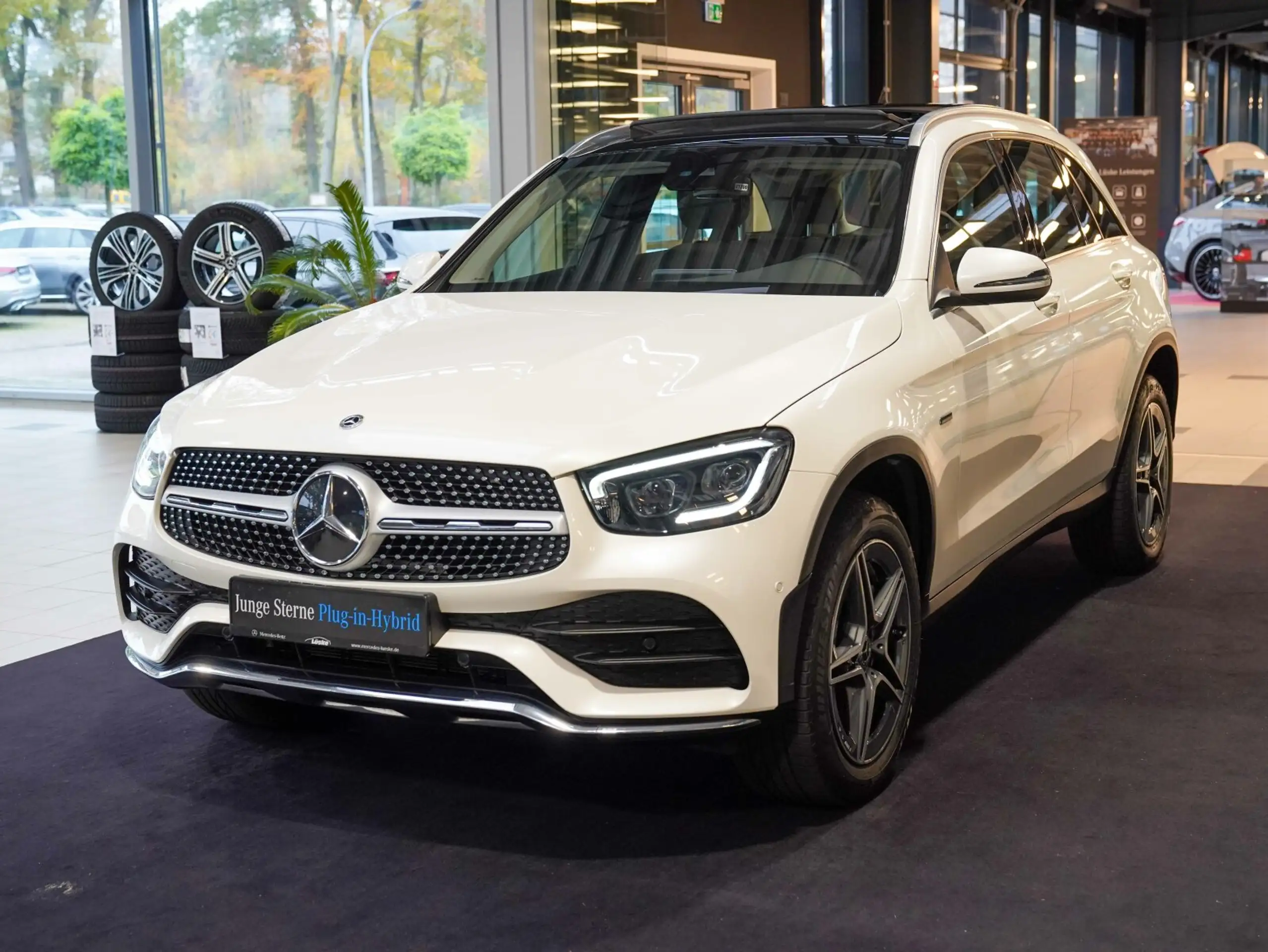 Mercedes-Benz - GLC 300