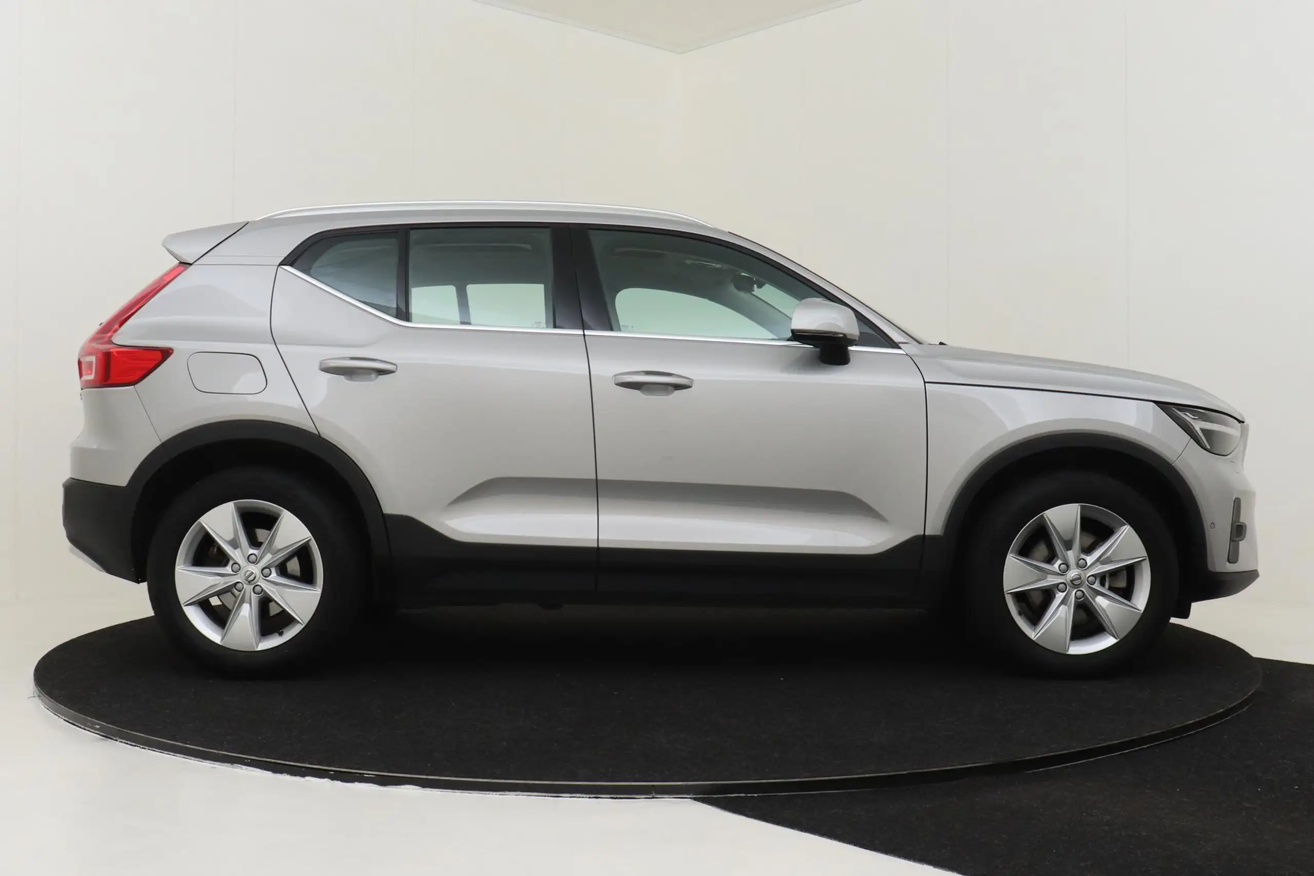 Volvo - XC40