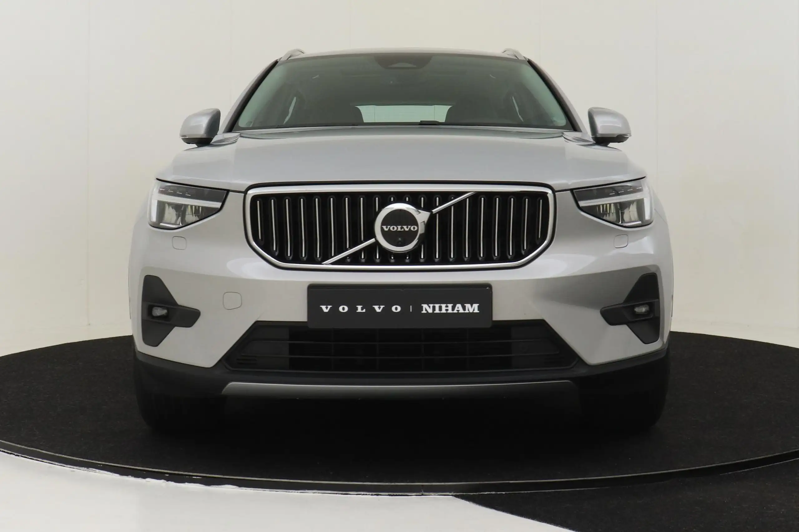 Volvo - XC40