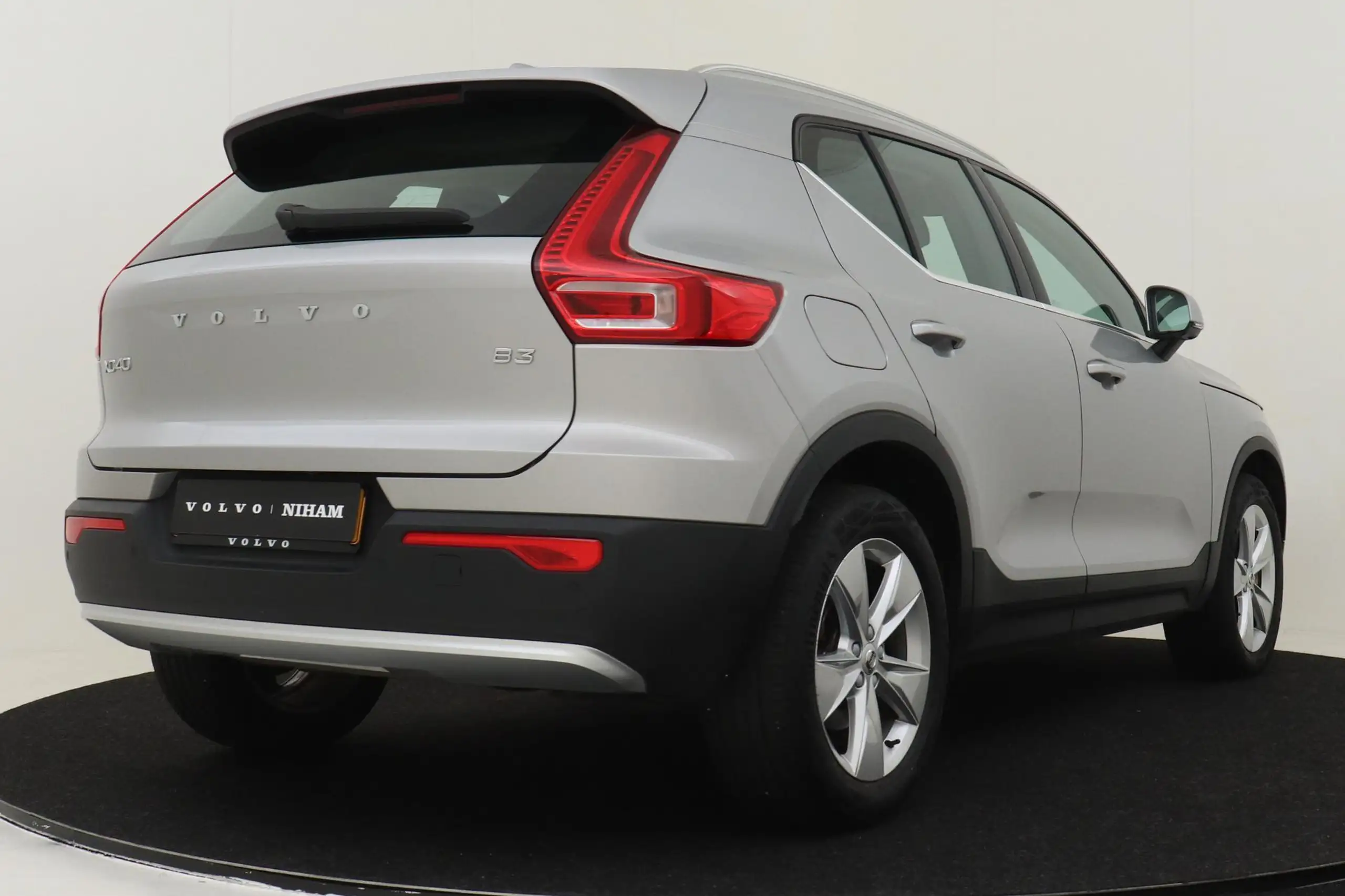 Volvo - XC40