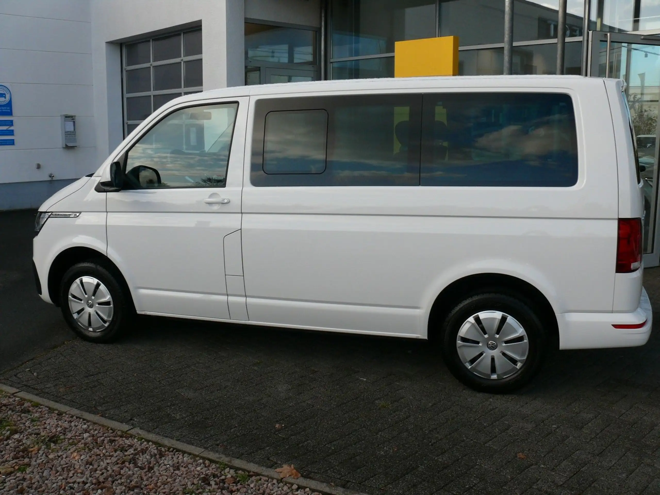 Volkswagen - T6 Caravelle