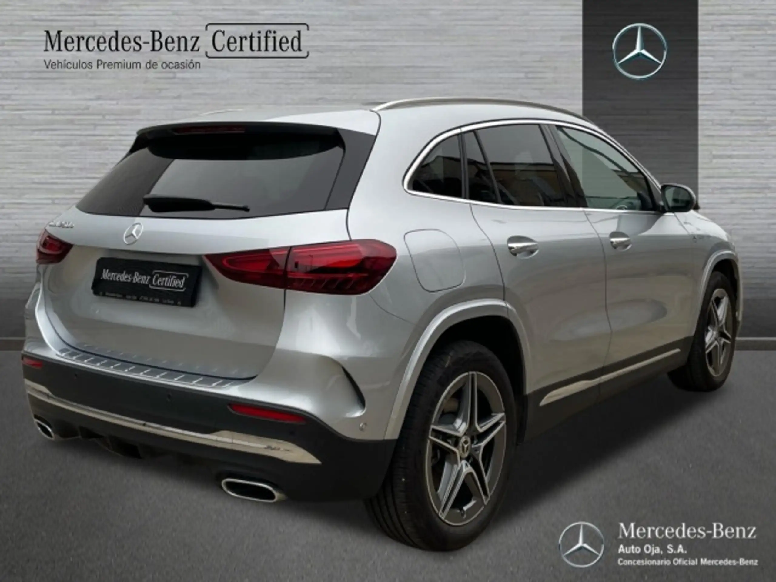 Mercedes-Benz - GLA 250