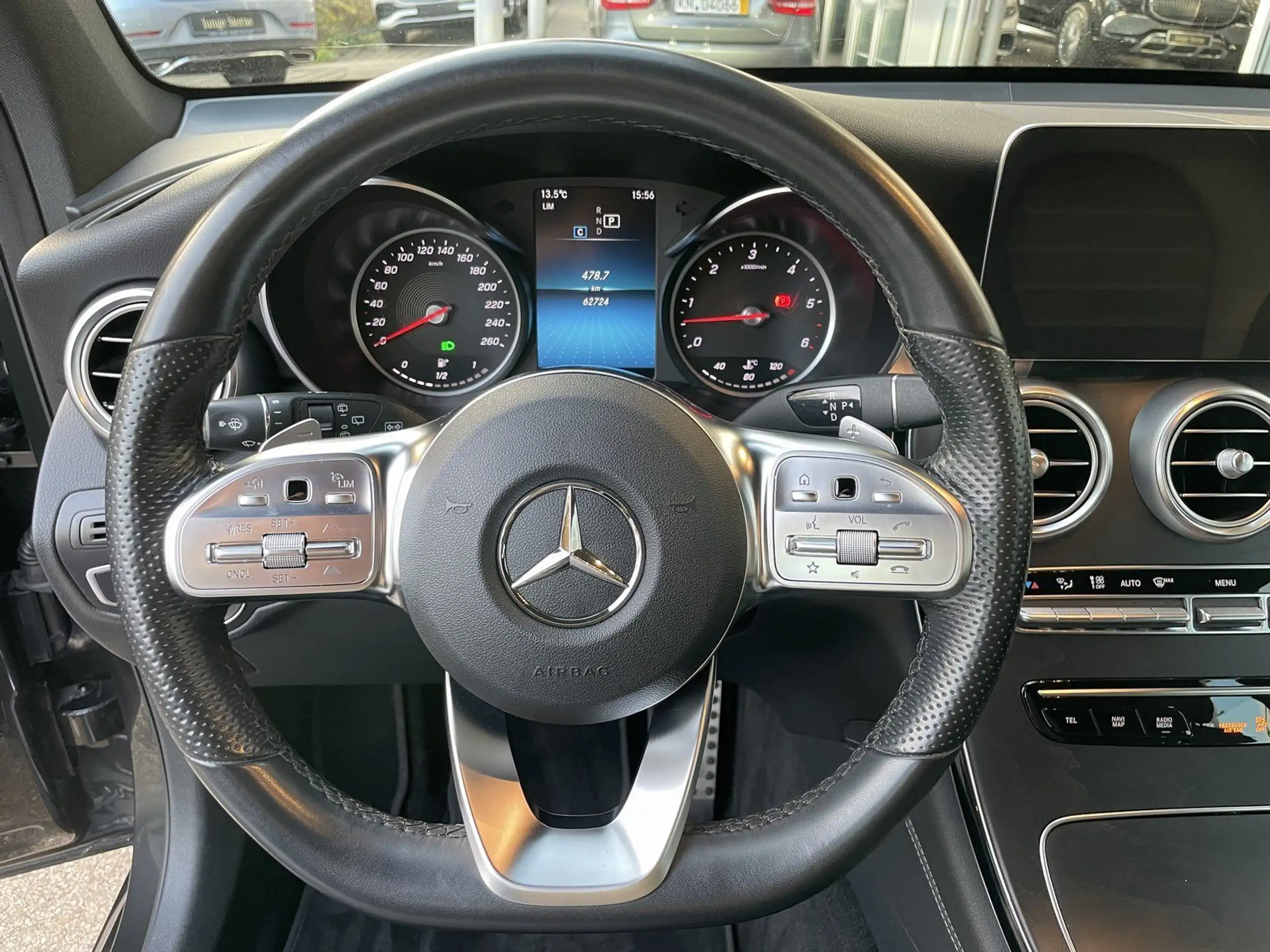 Mercedes-Benz - GLC 400