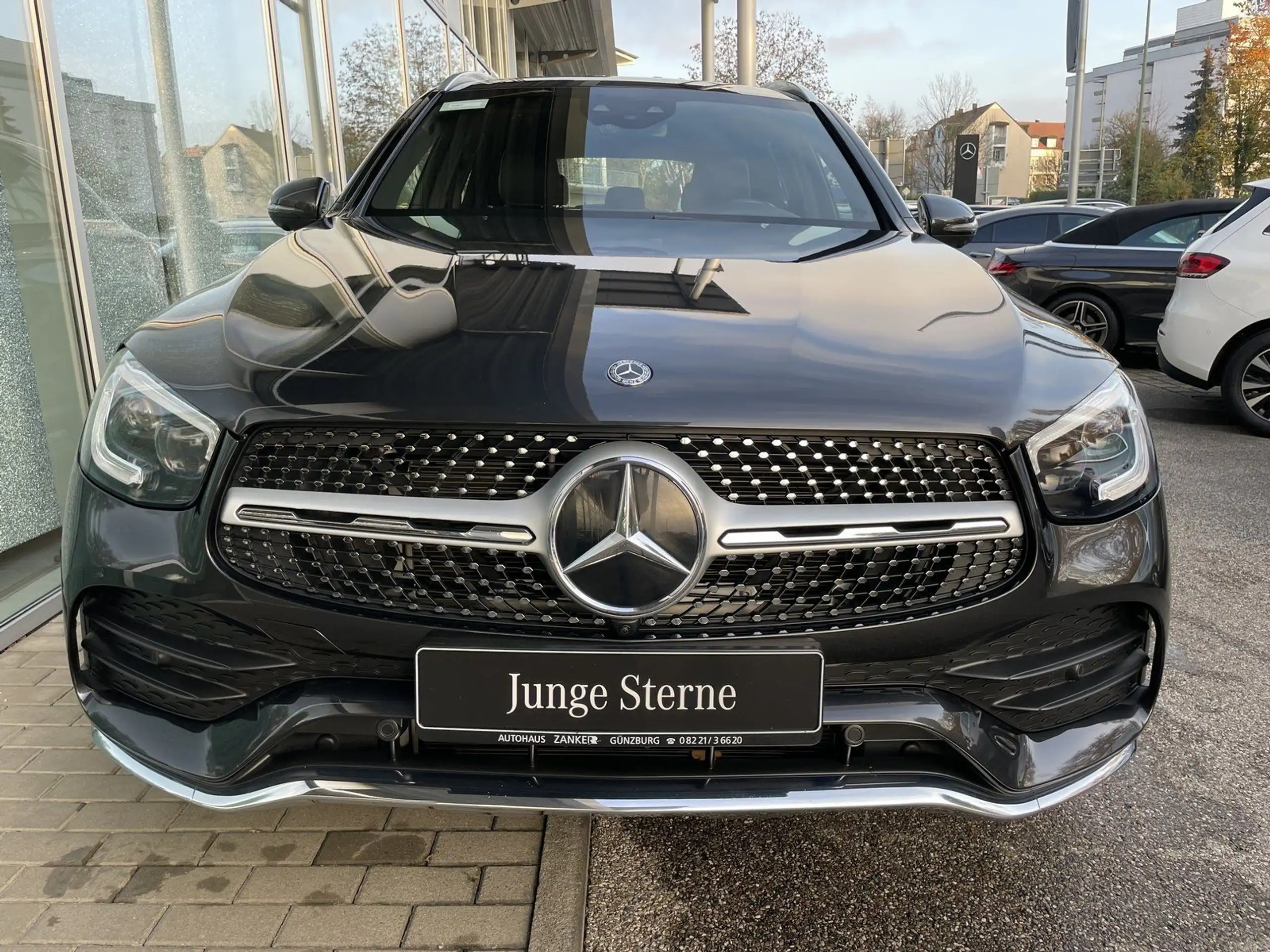 Mercedes-Benz - GLC 400