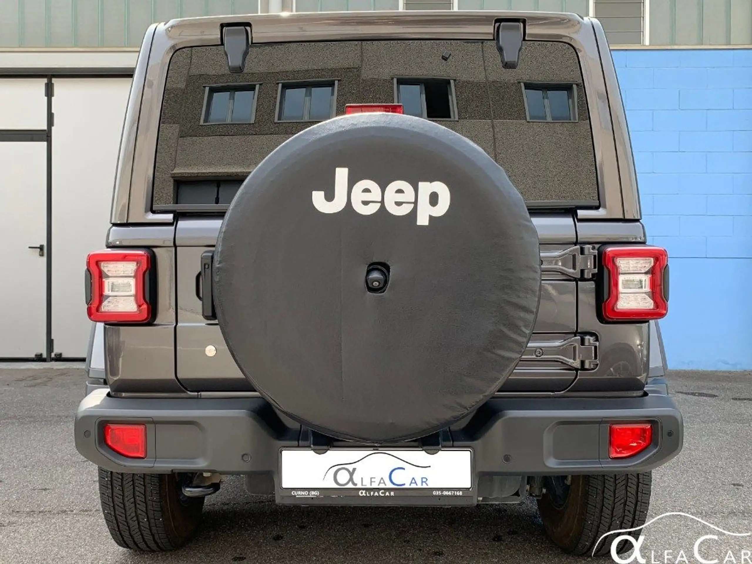 Jeep - Wrangler