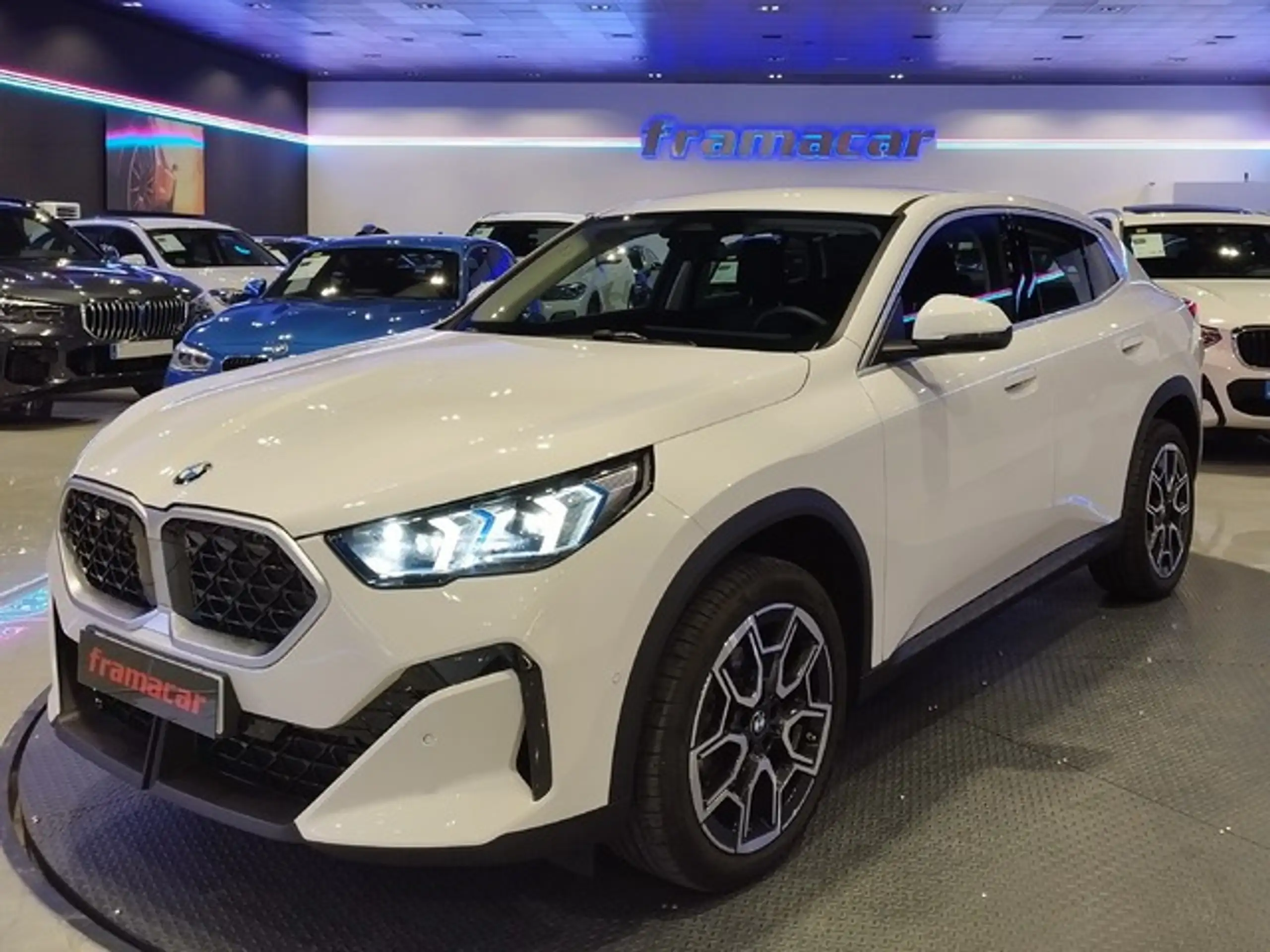 BMW - X2