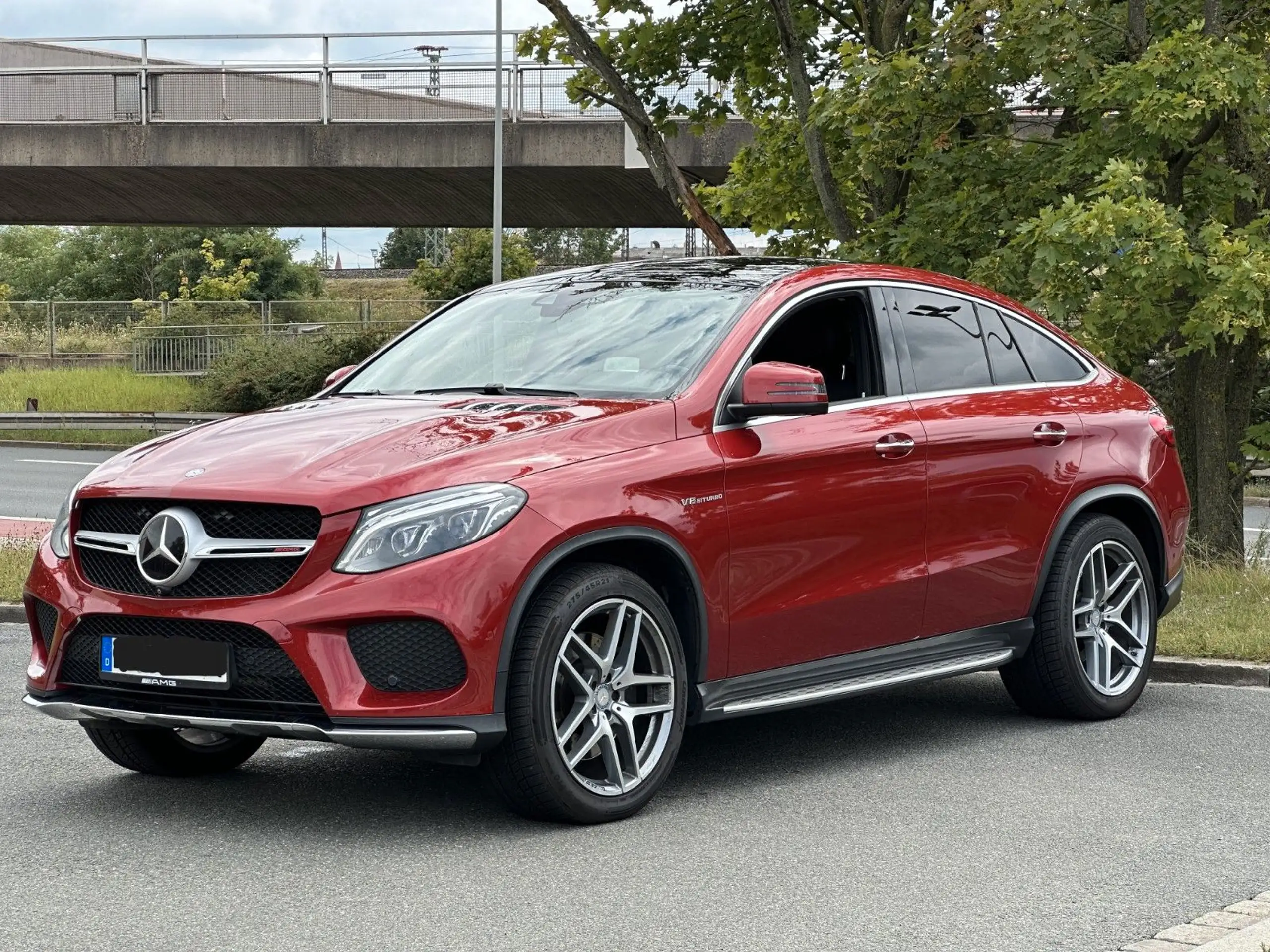 Mercedes-Benz - GLE 500