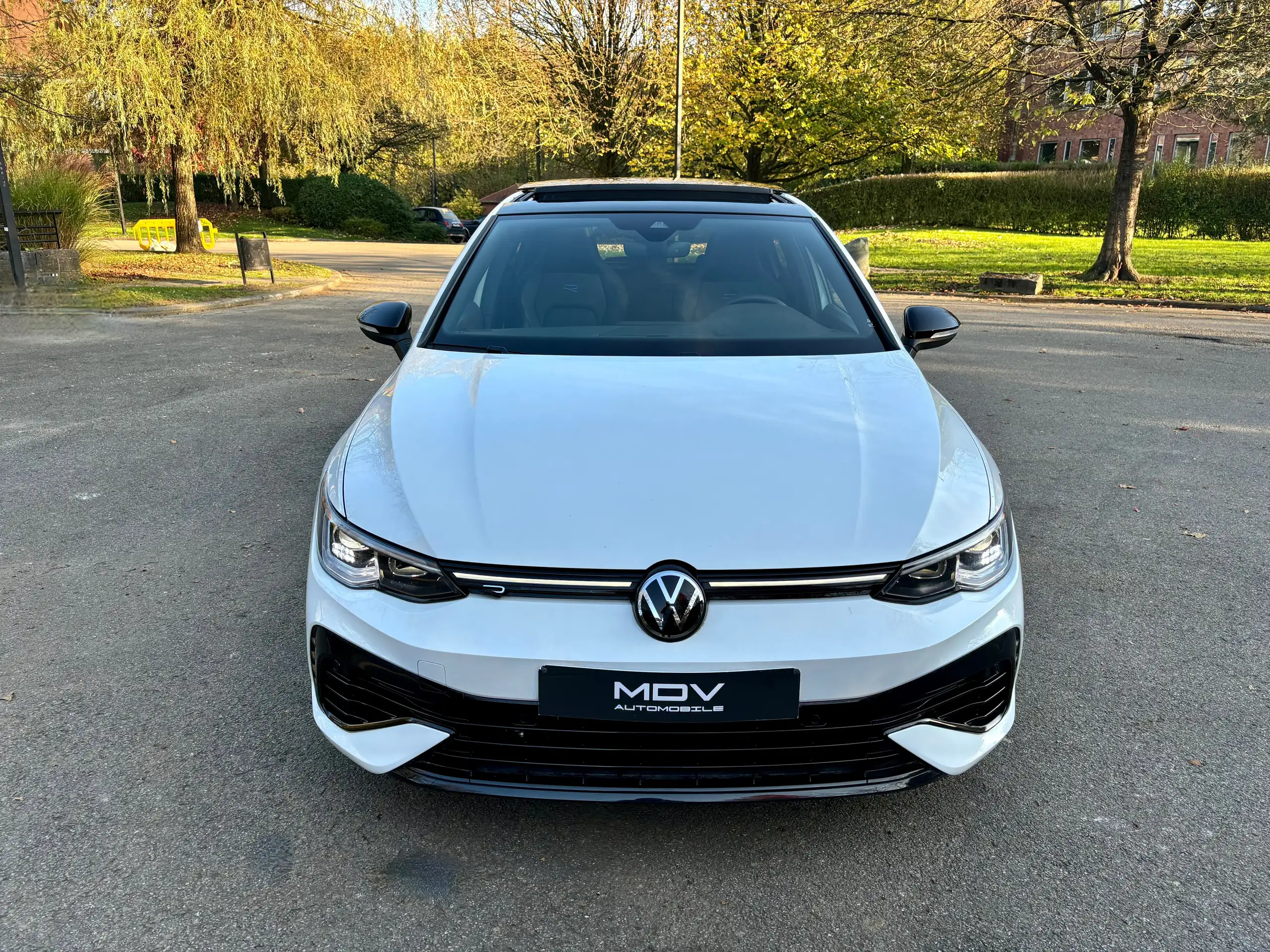 Volkswagen - Golf R