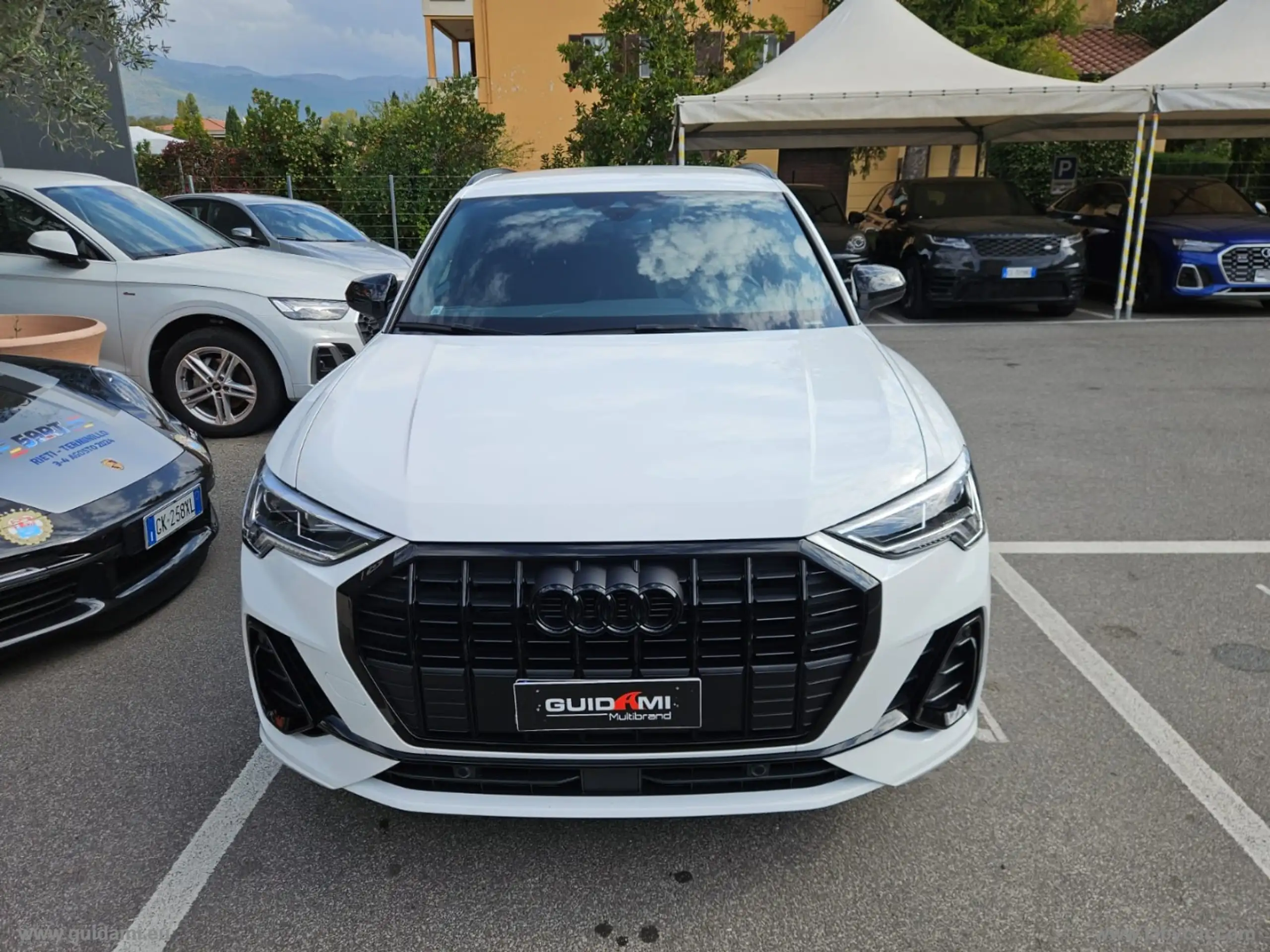 Audi - Q3