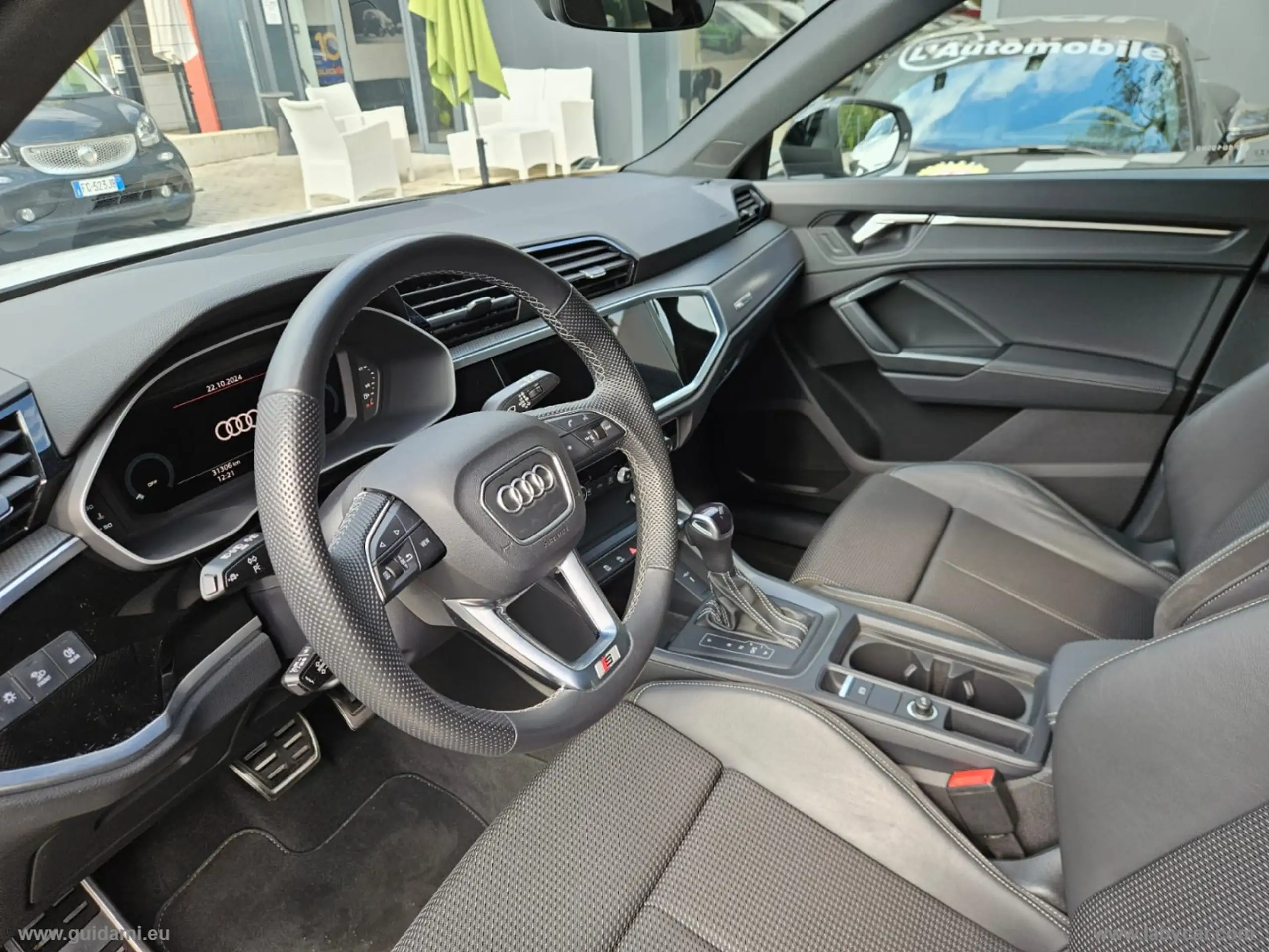 Audi - Q3