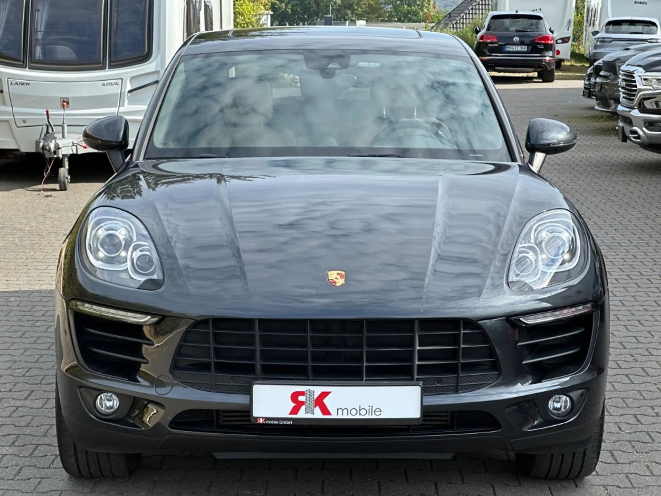 Porsche - Macan