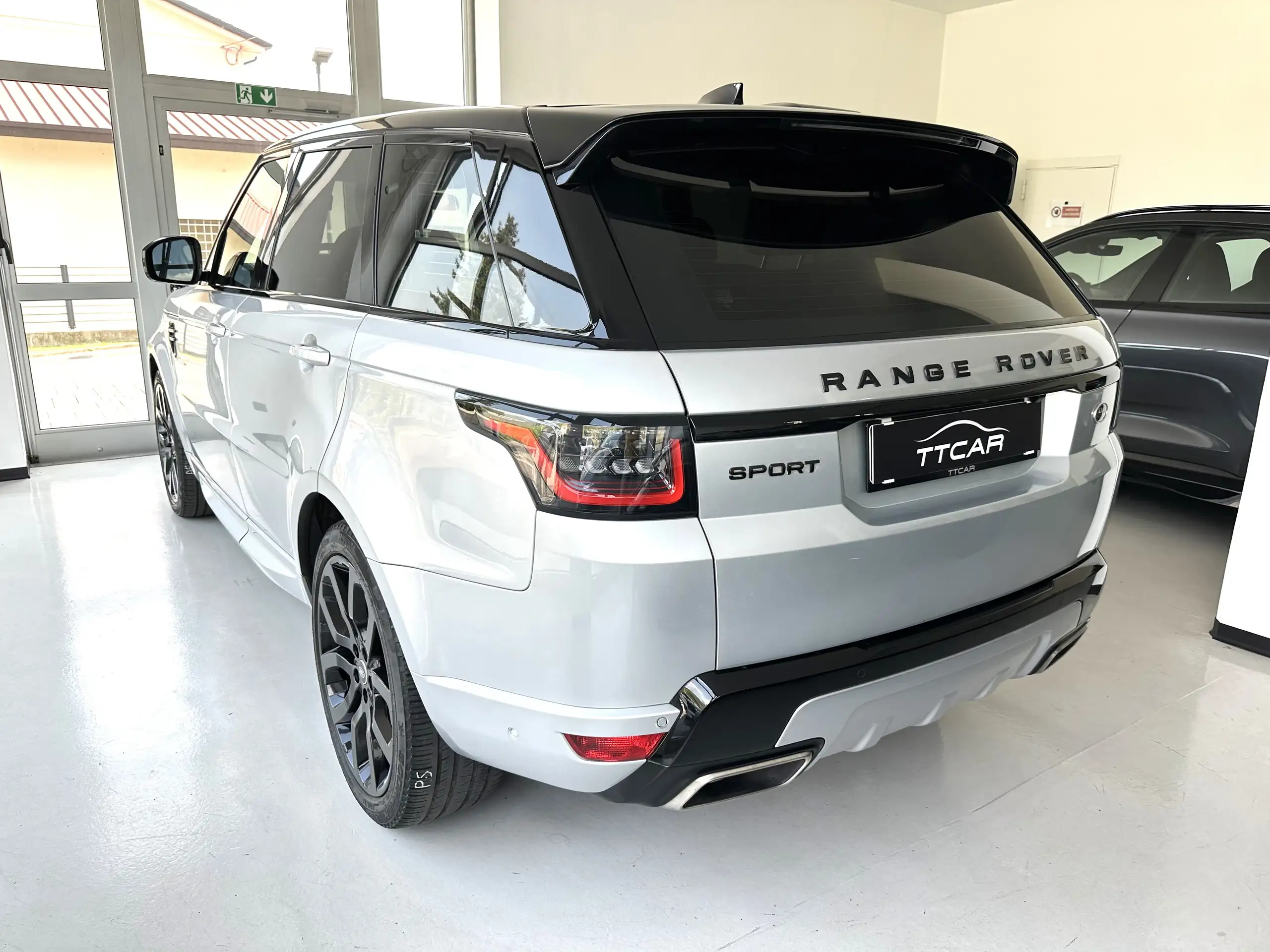 Land Rover - Range Rover Sport