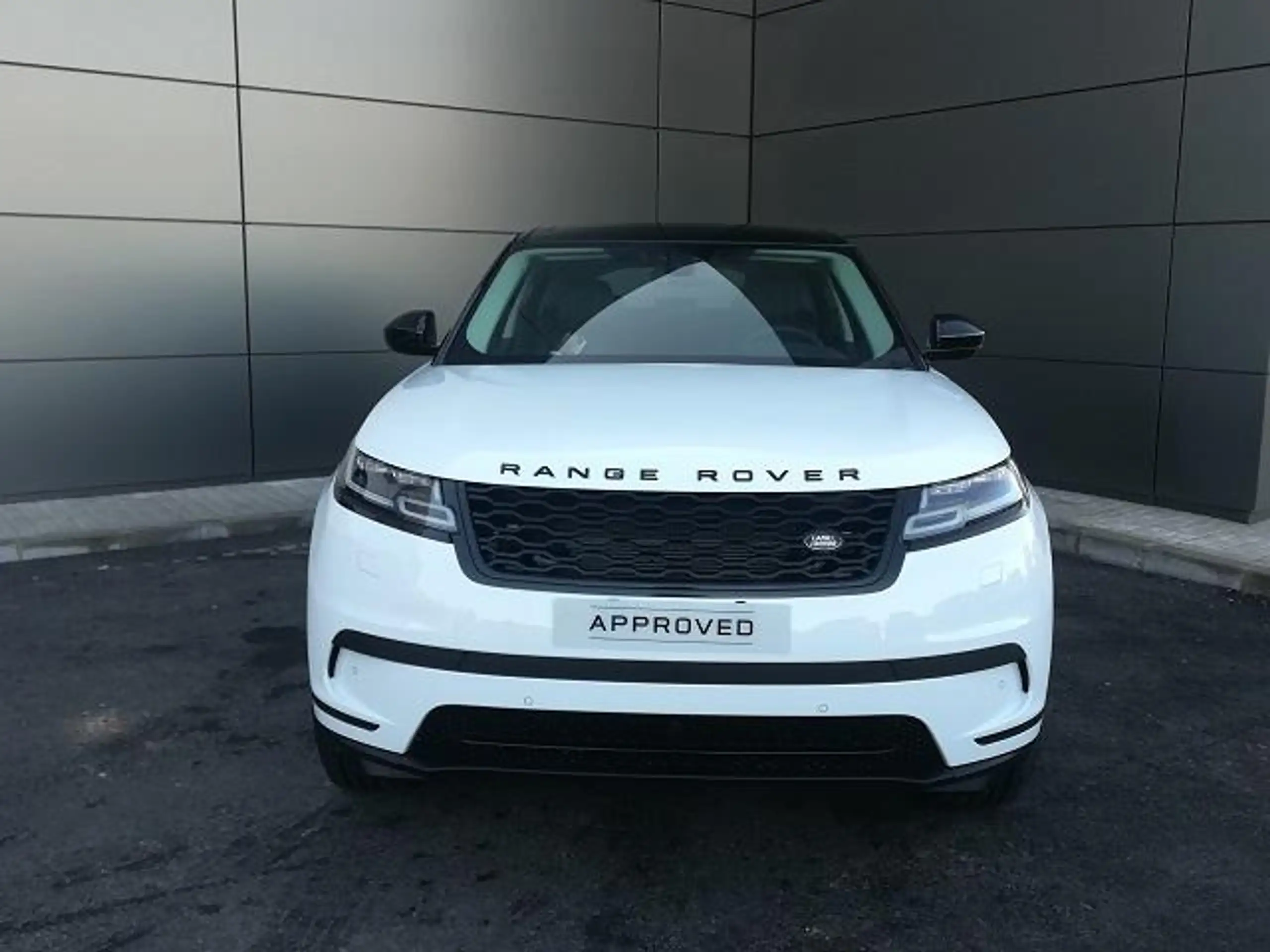 Land Rover - Range Rover Velar