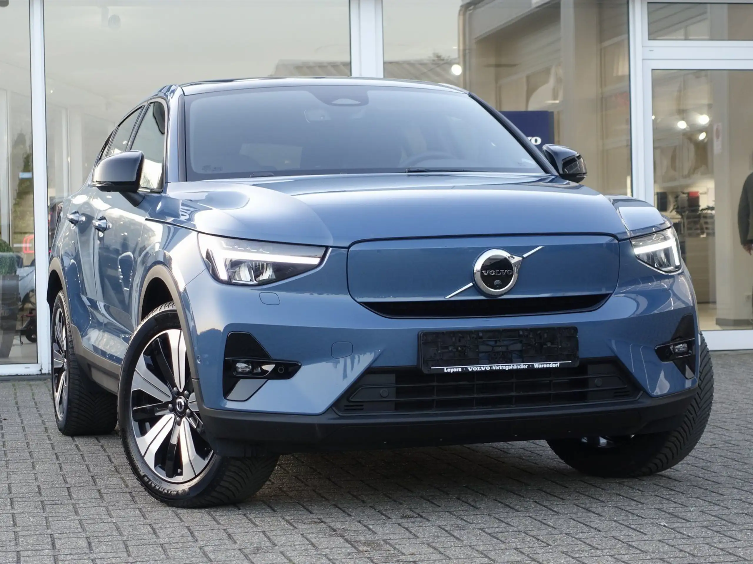 Volvo - C40