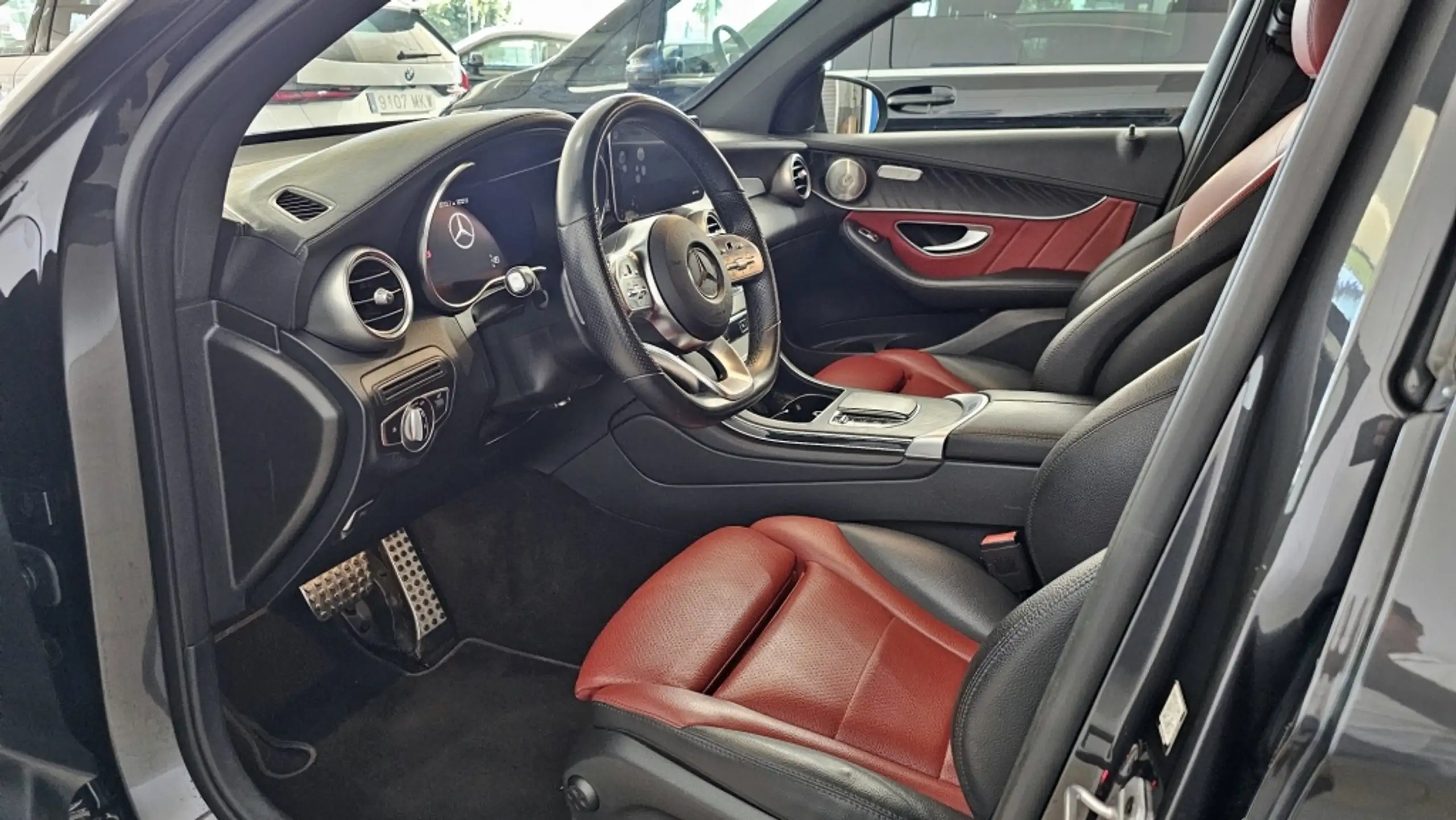 Mercedes-Benz - GLC 220