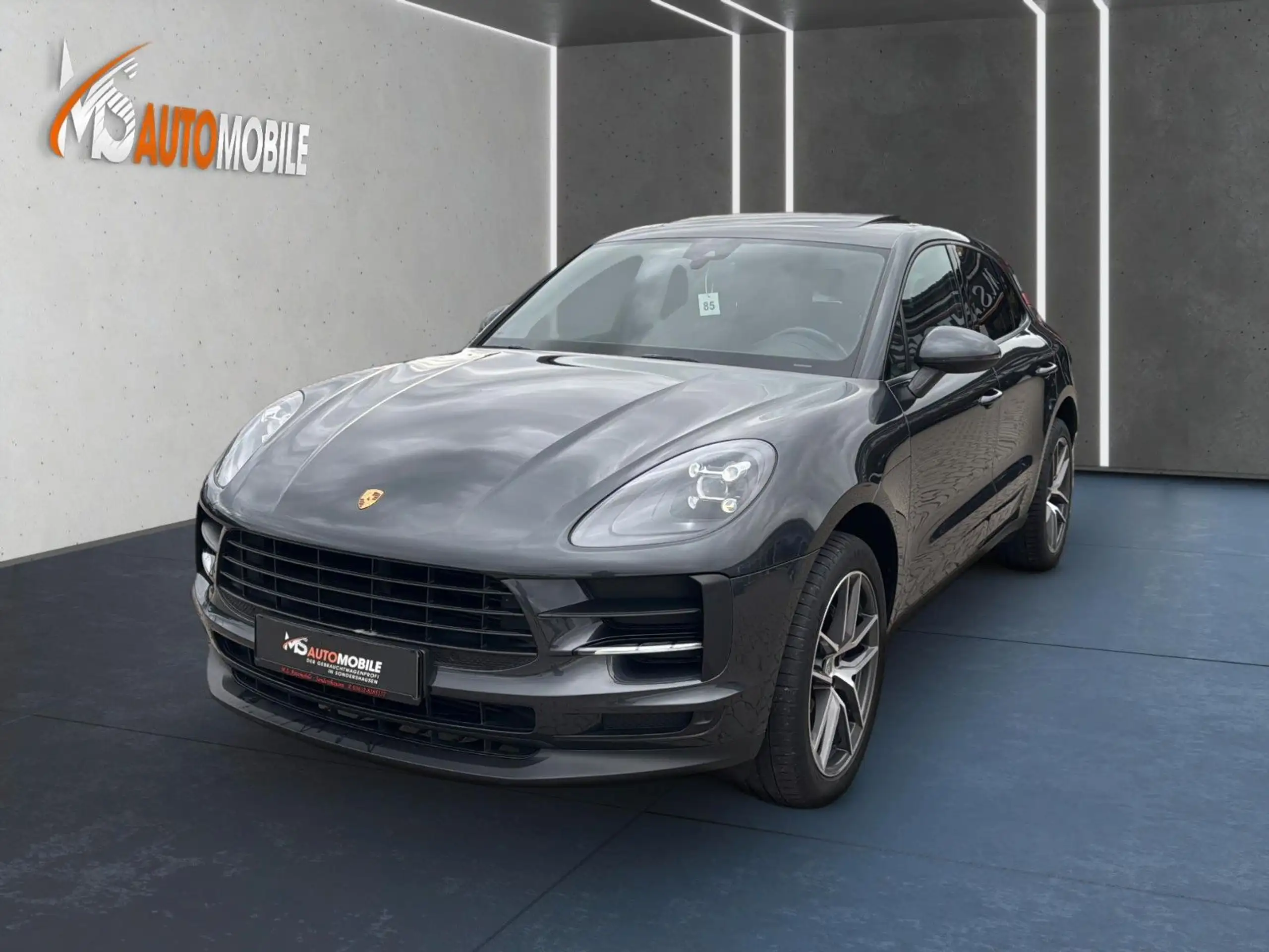 Porsche - Macan