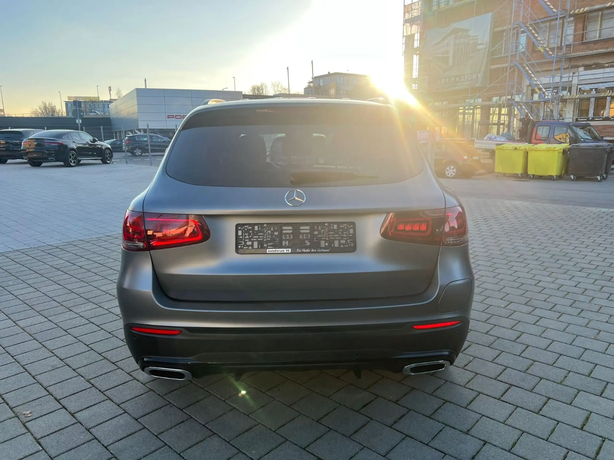 Mercedes-Benz - GLC 300