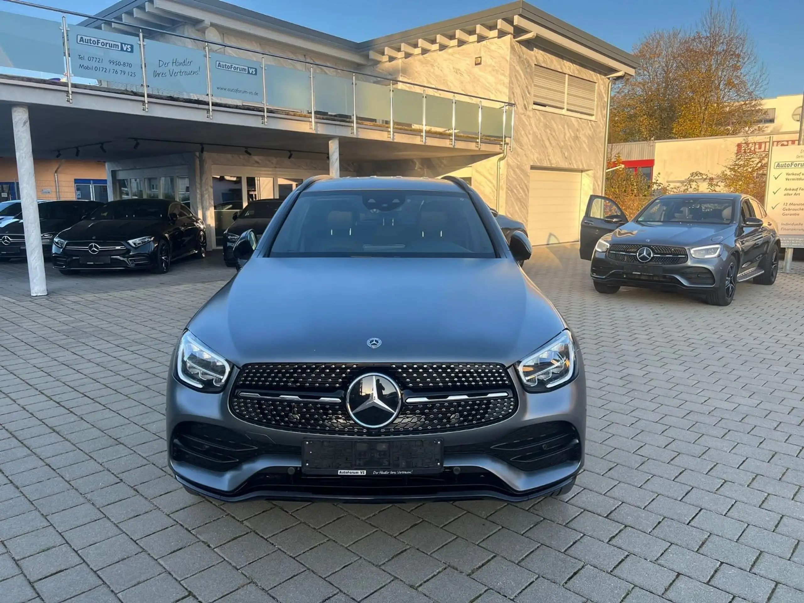 Mercedes-Benz - GLC 300