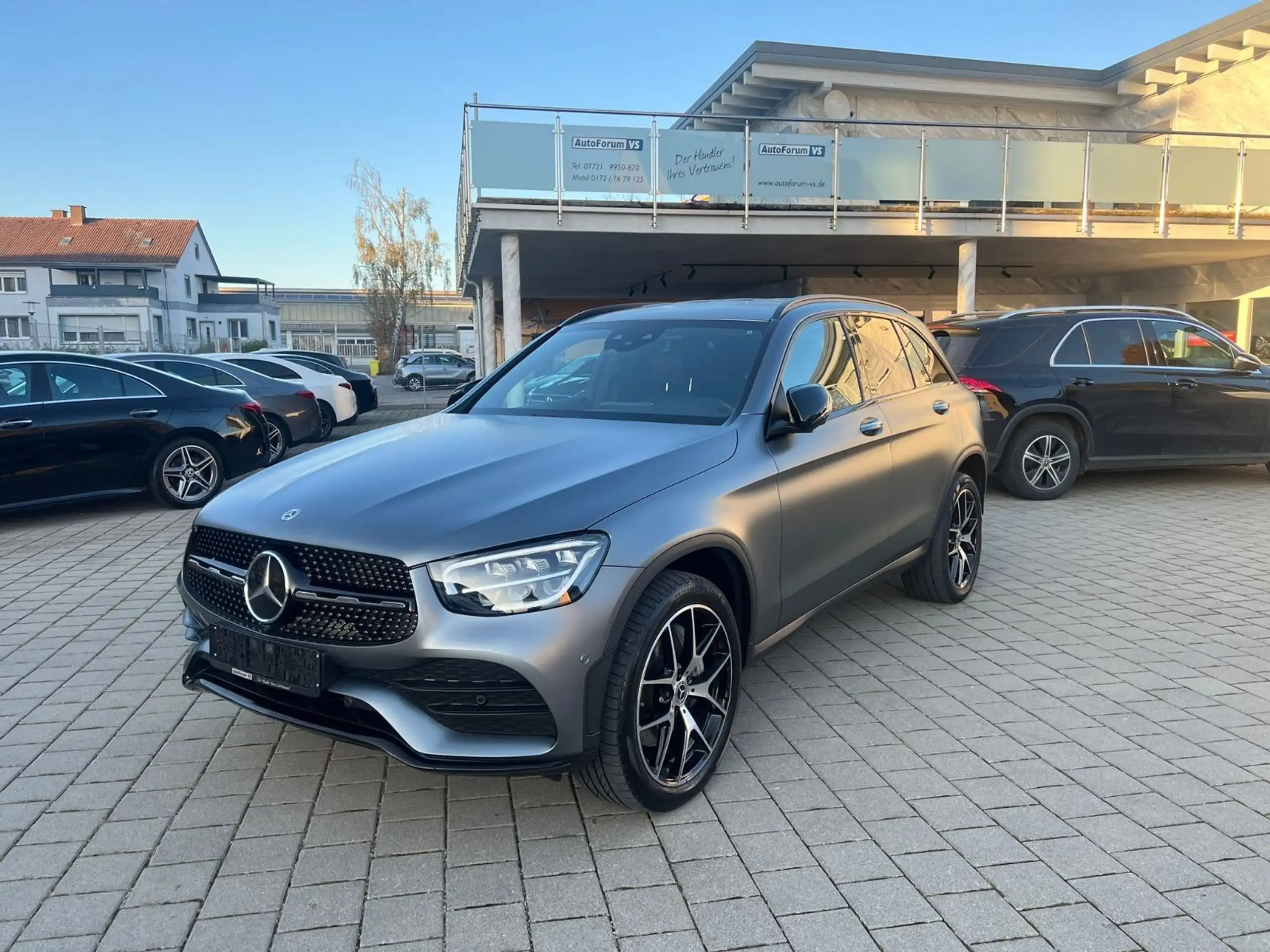 Mercedes-Benz - GLC 300