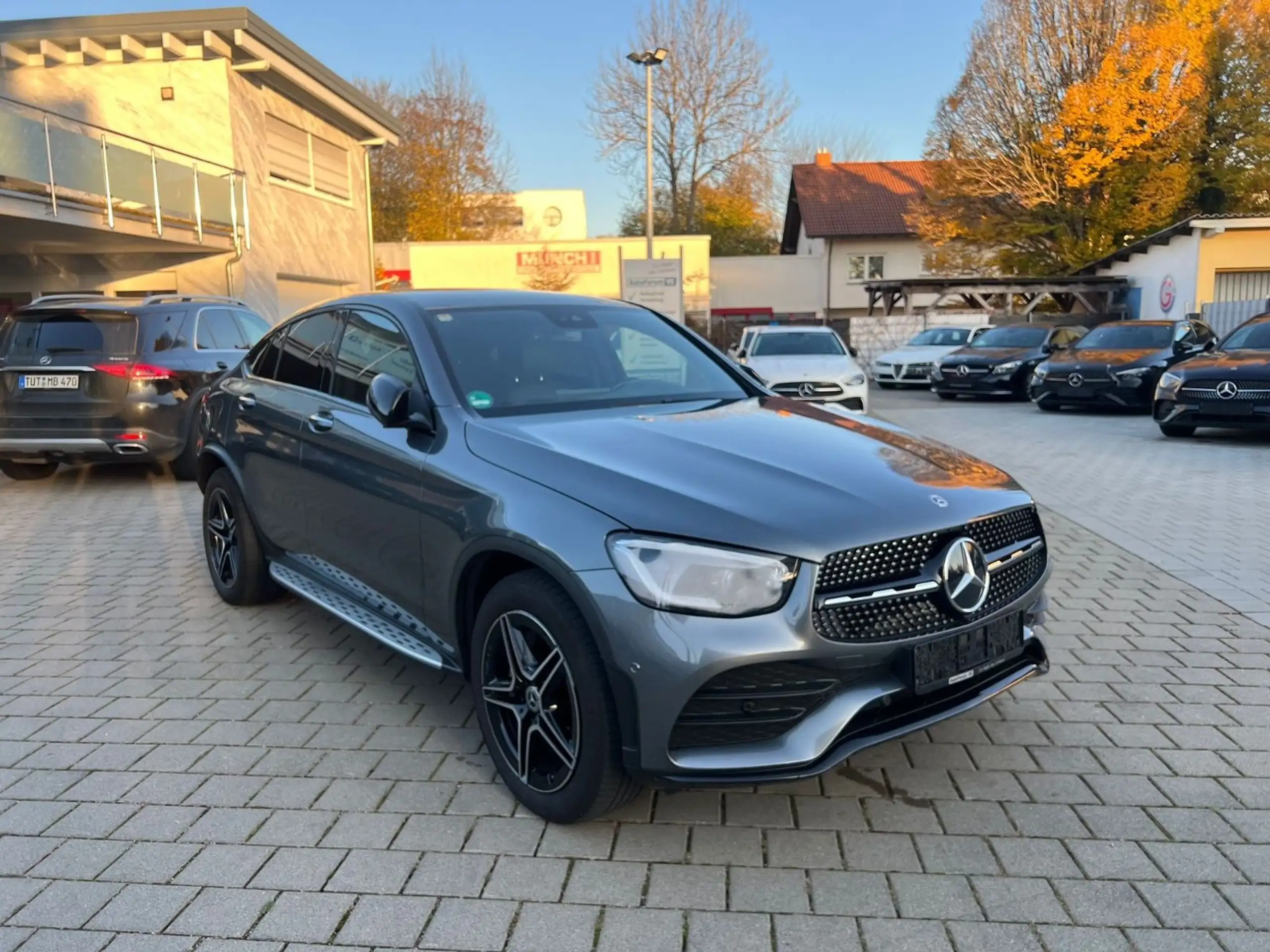 Mercedes-Benz - GLC 200