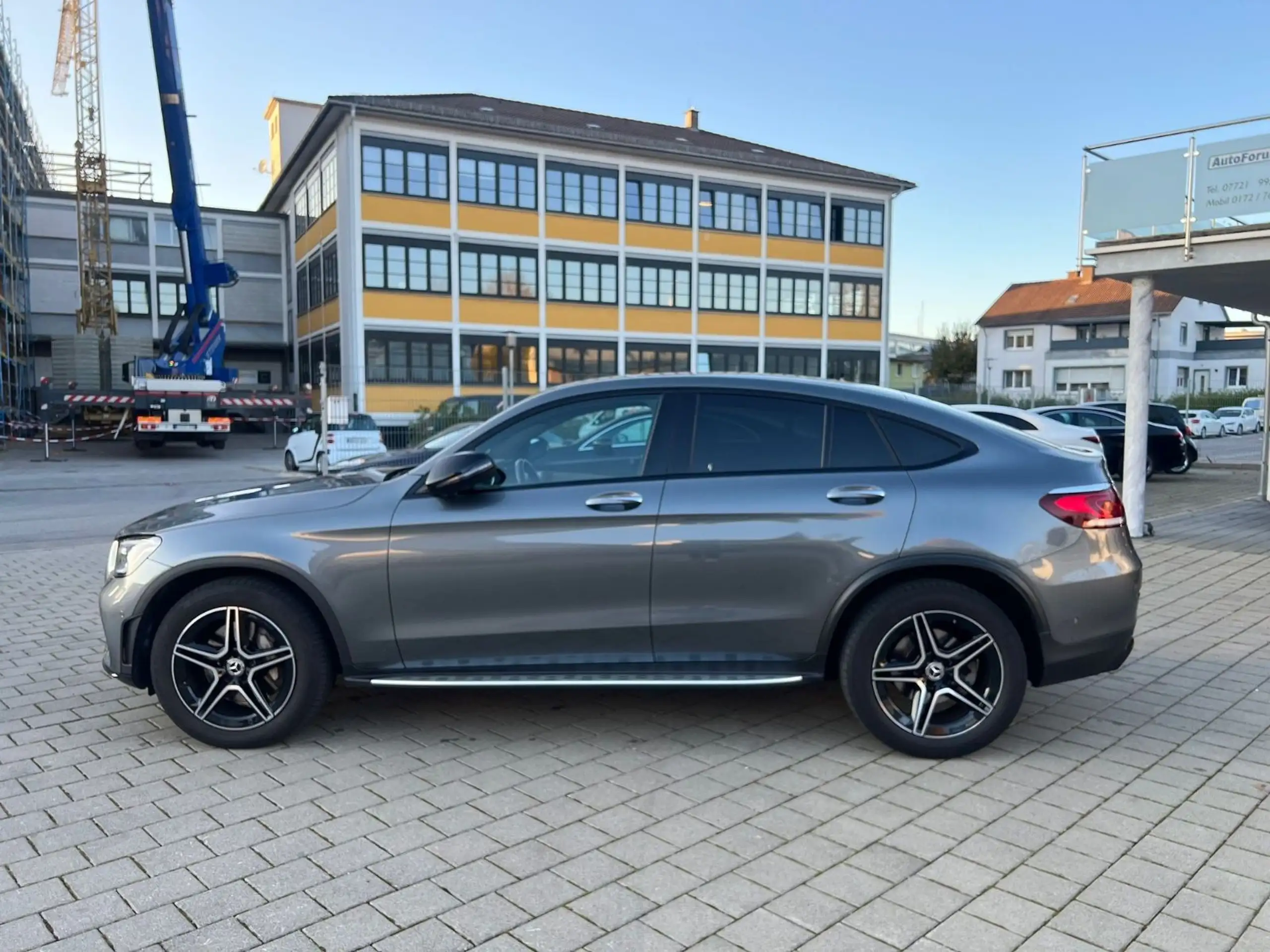 Mercedes-Benz - GLC 200