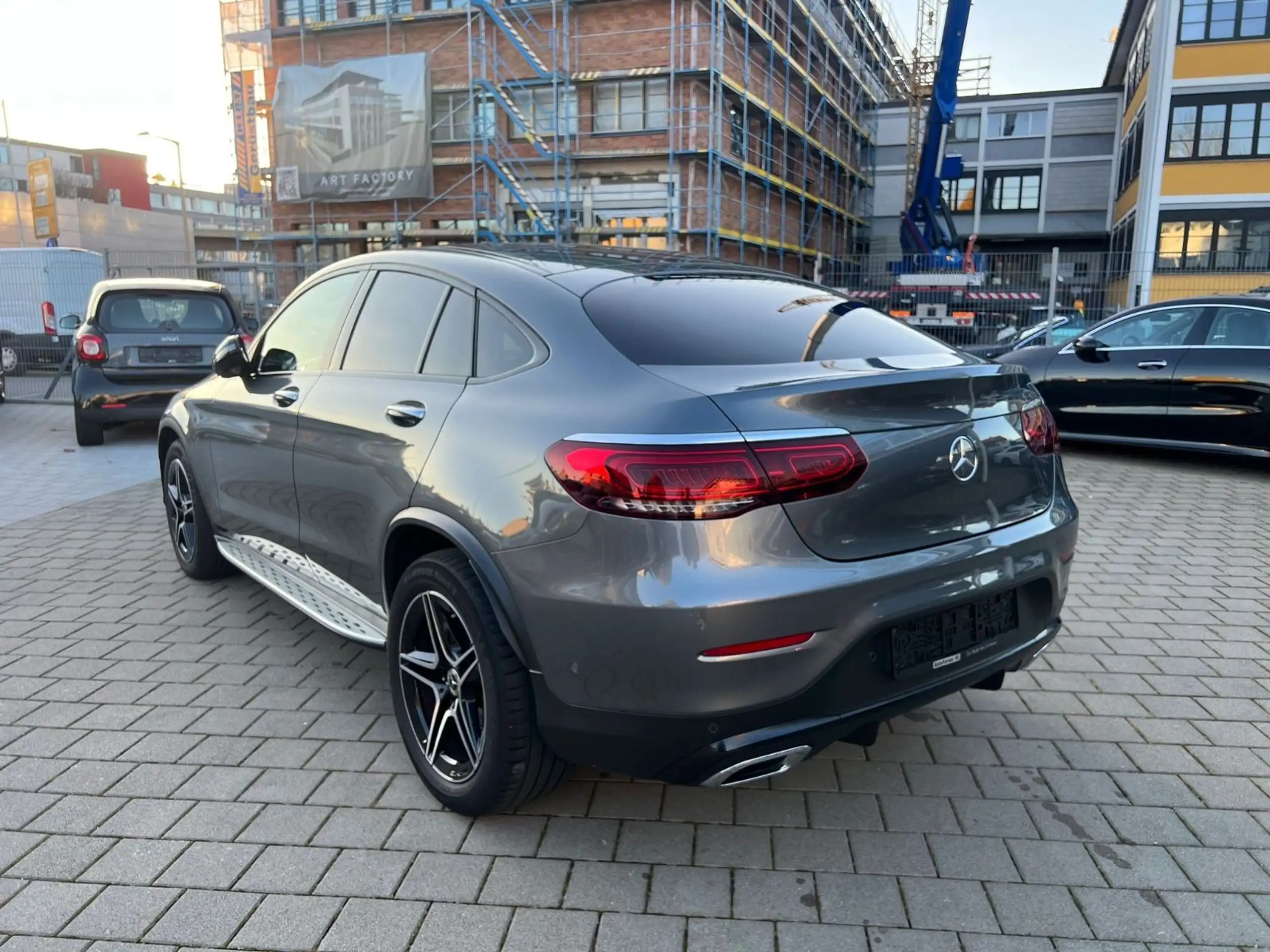 Mercedes-Benz - GLC 200