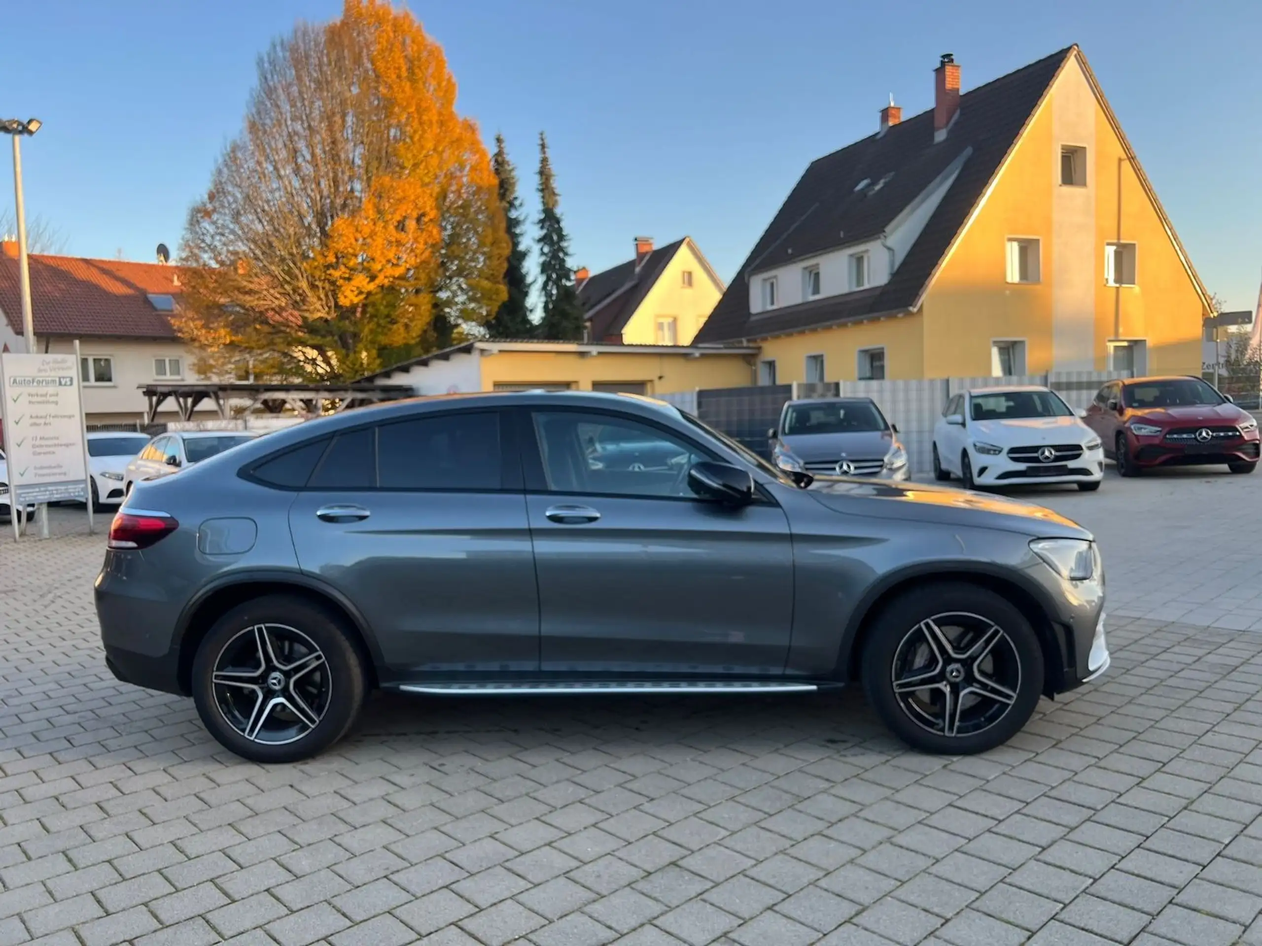 Mercedes-Benz - GLC 200