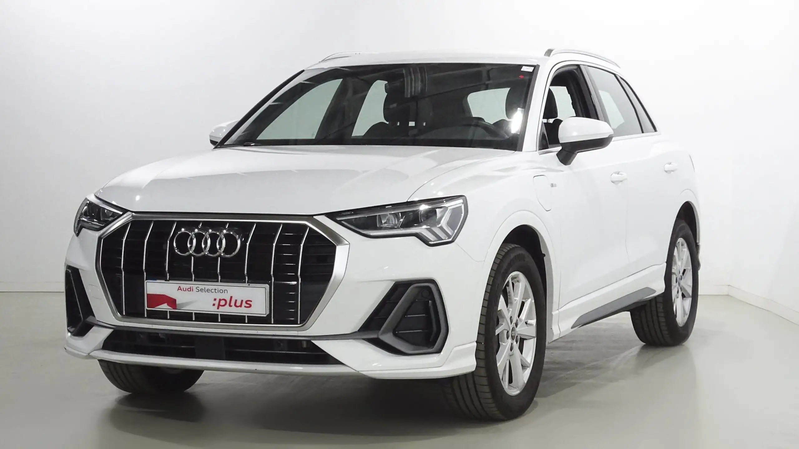 Audi - Q3