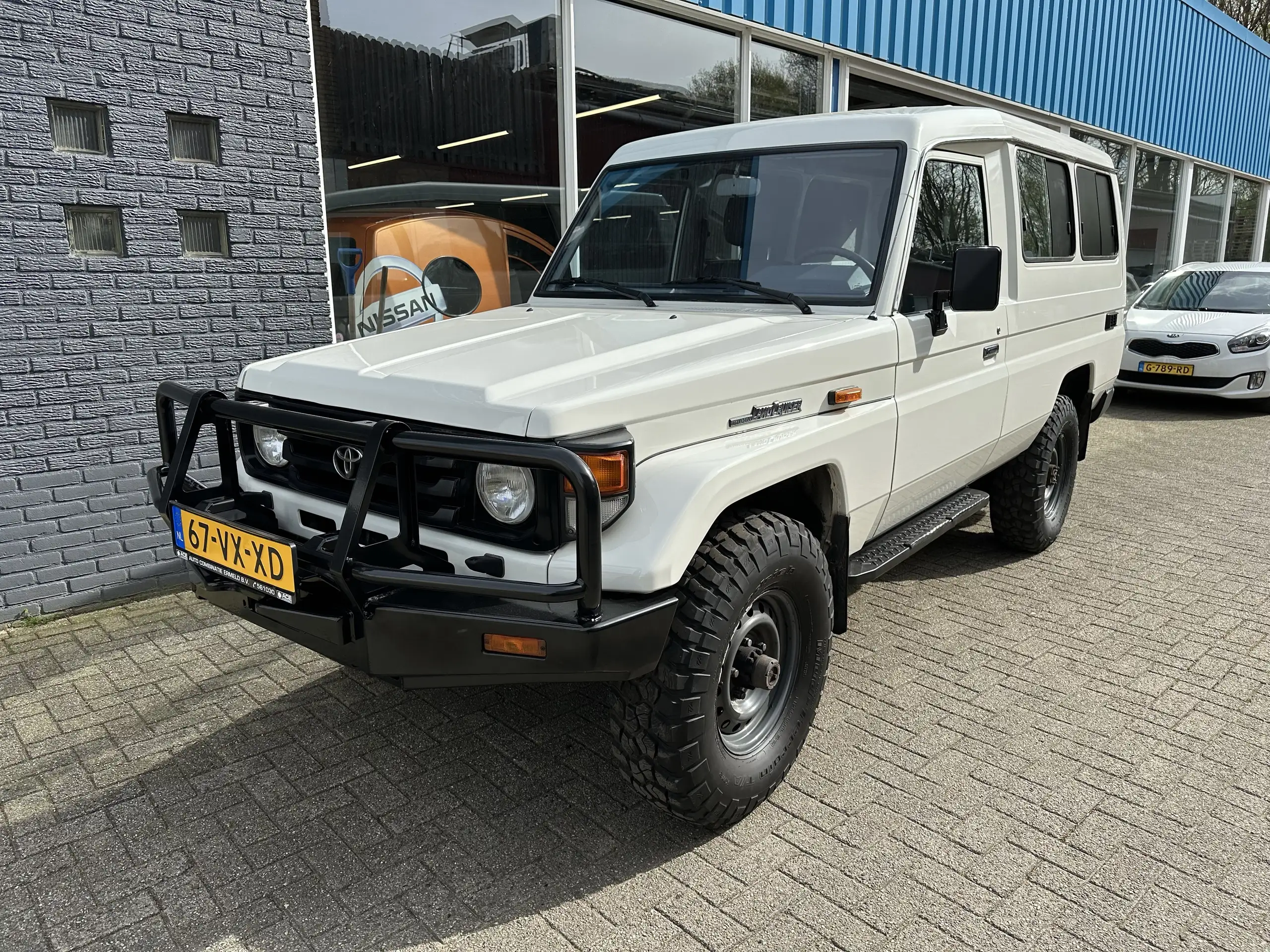 Toyota - Land Cruiser