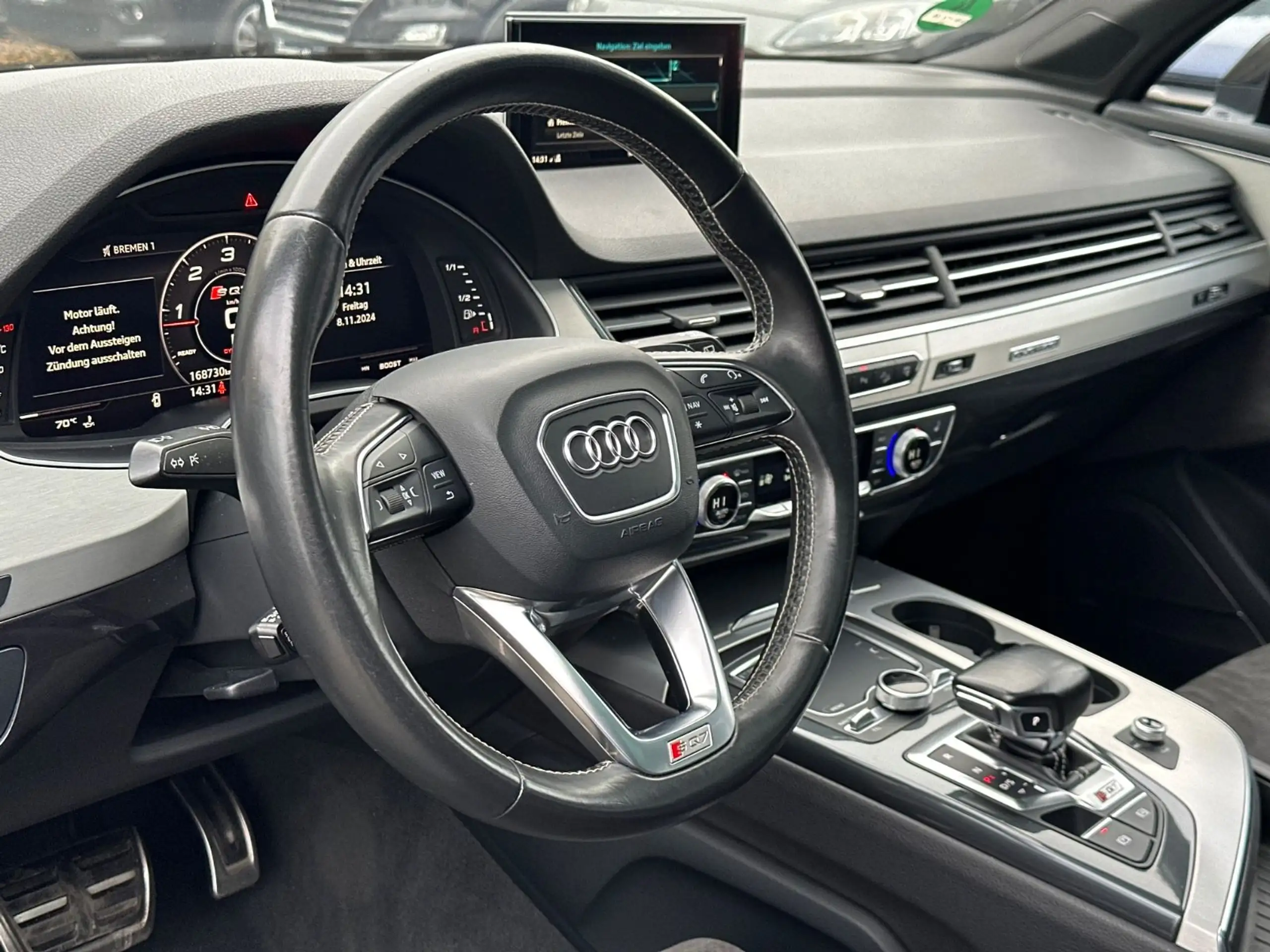 Audi - SQ7