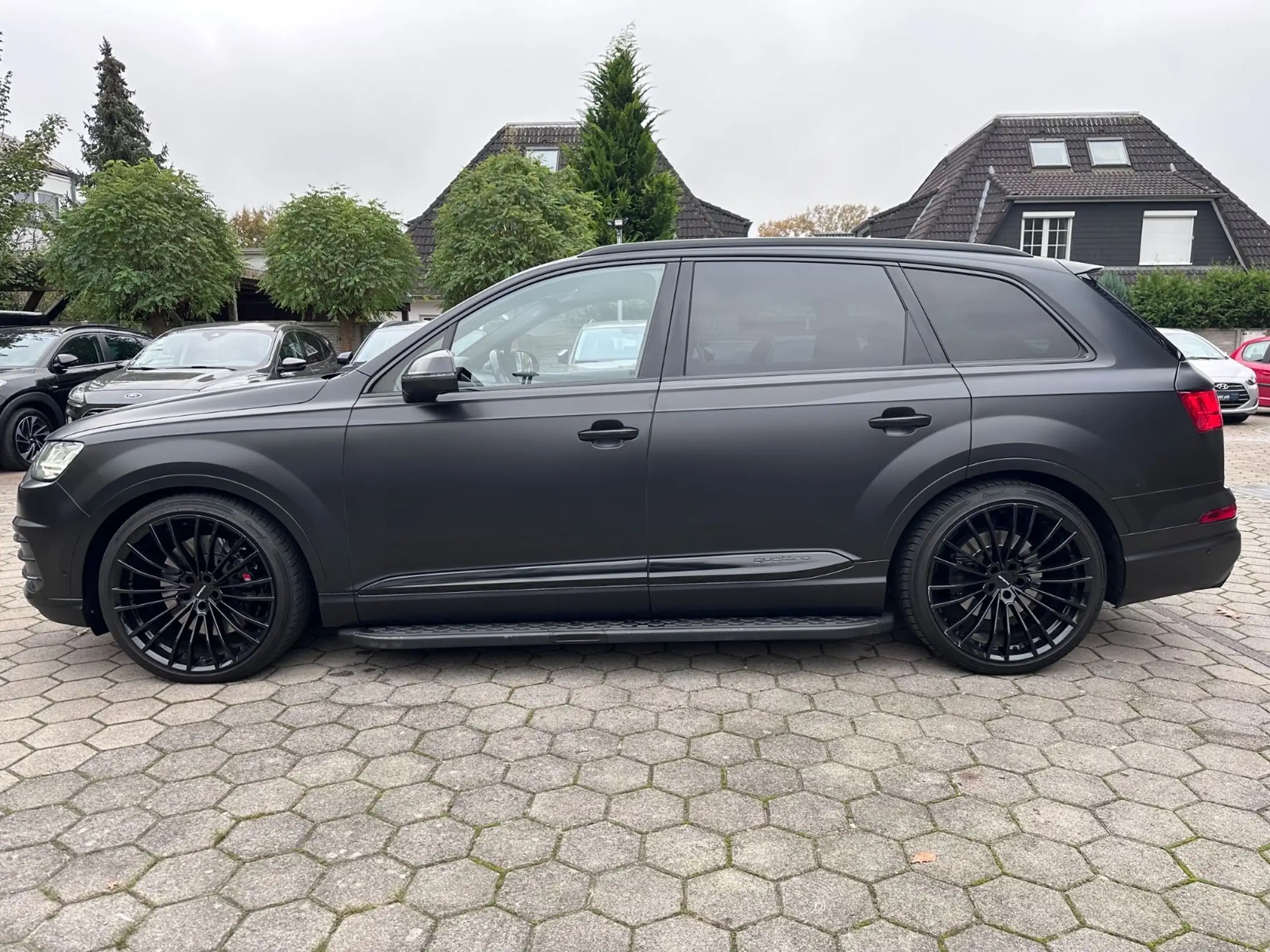 Audi - SQ7