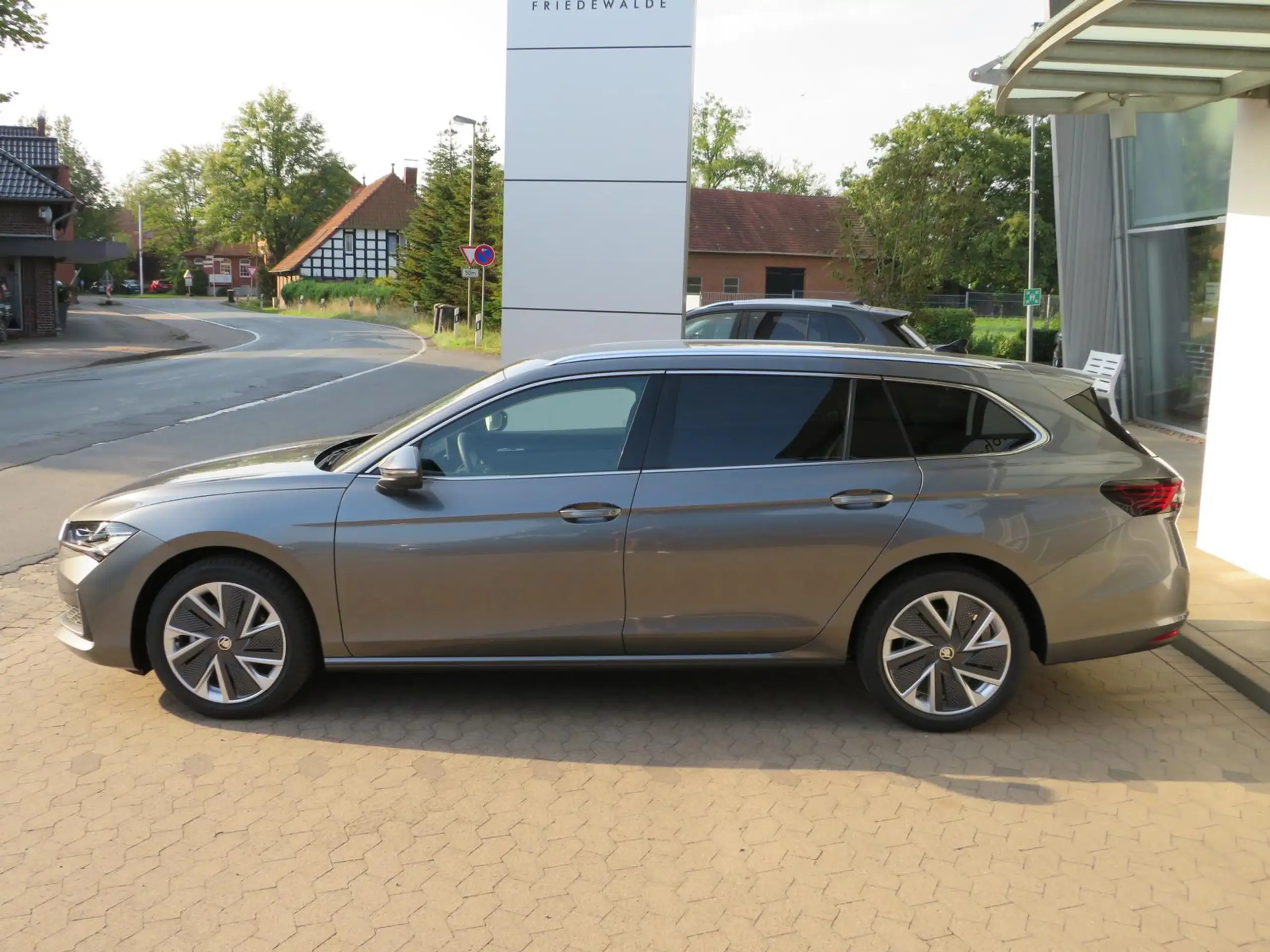 Skoda - Superb