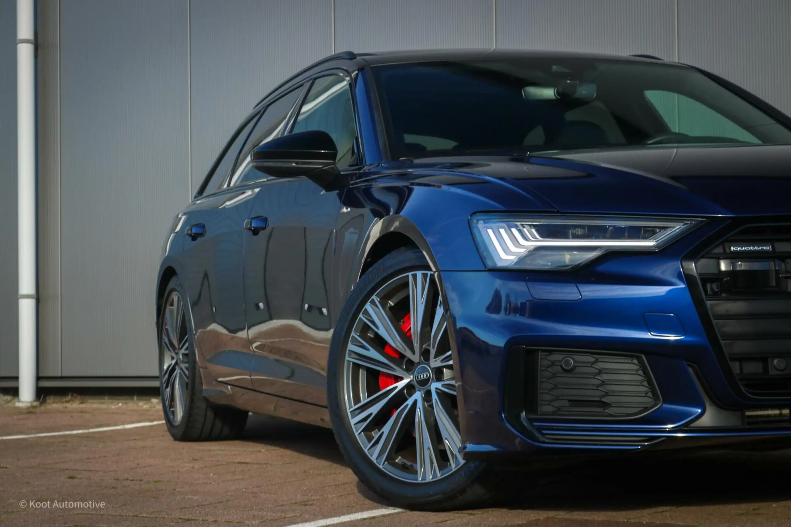 Audi - A6