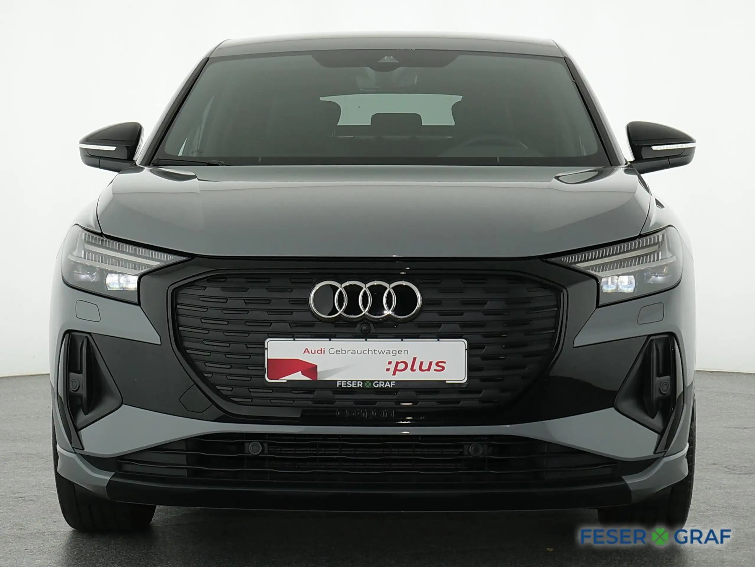 Audi - Q4 e-tron