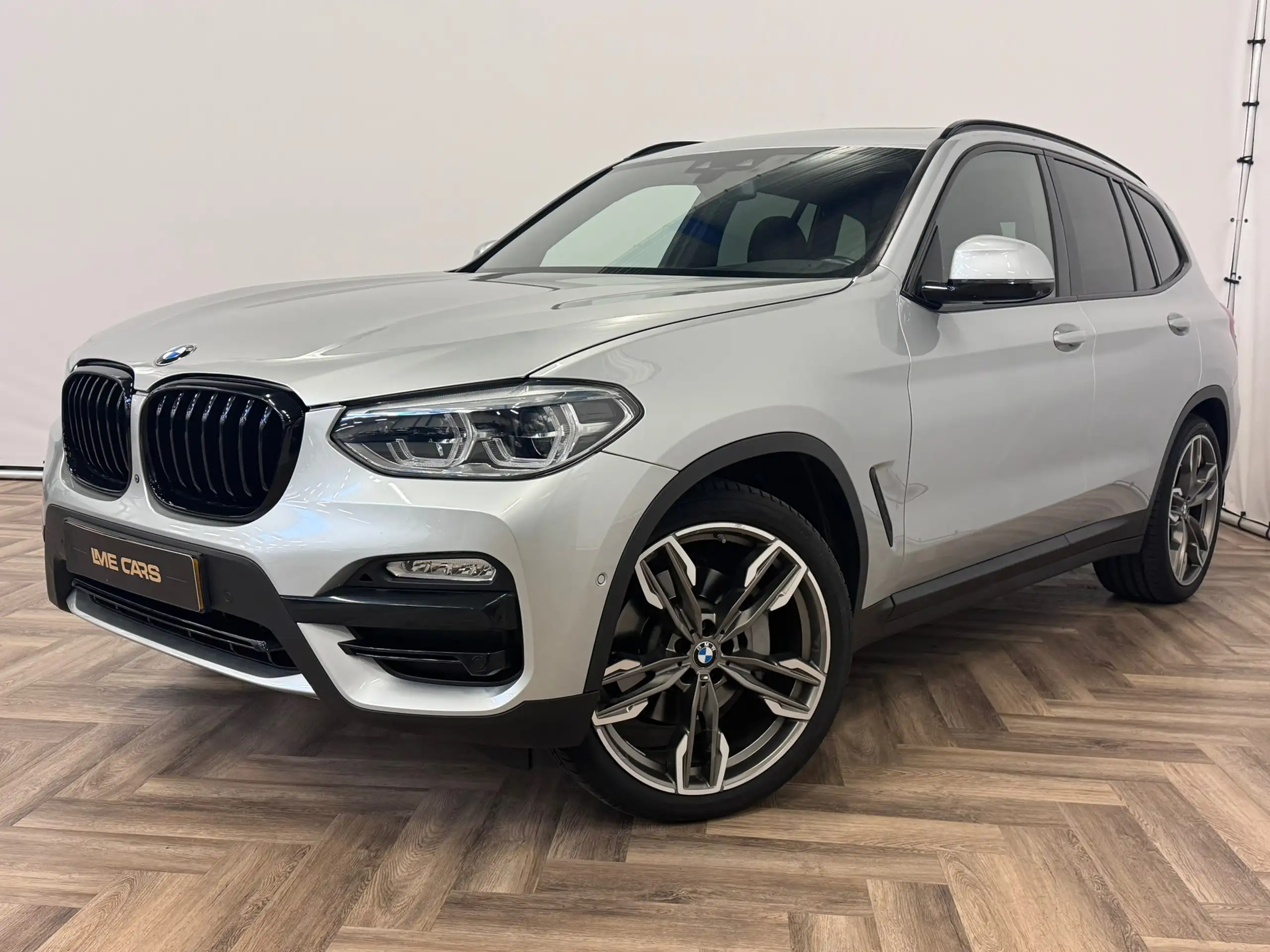 BMW - X3