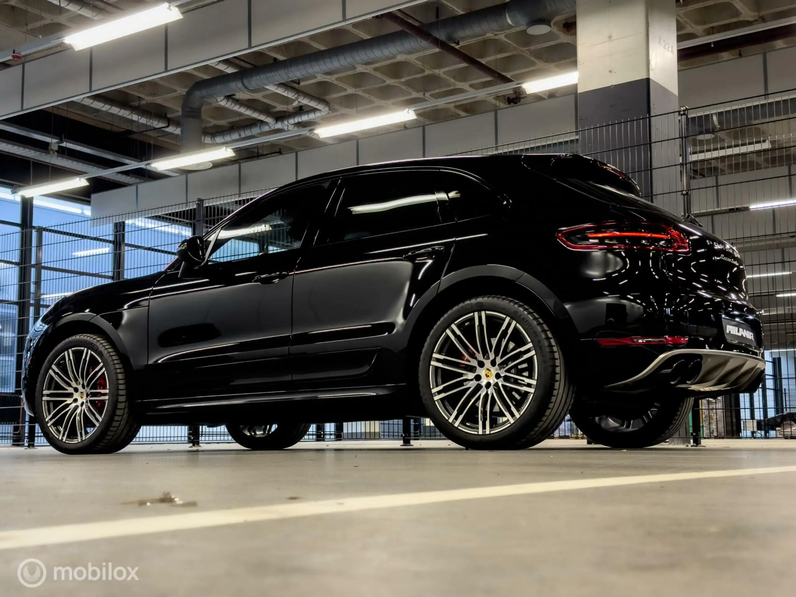 Porsche - Macan