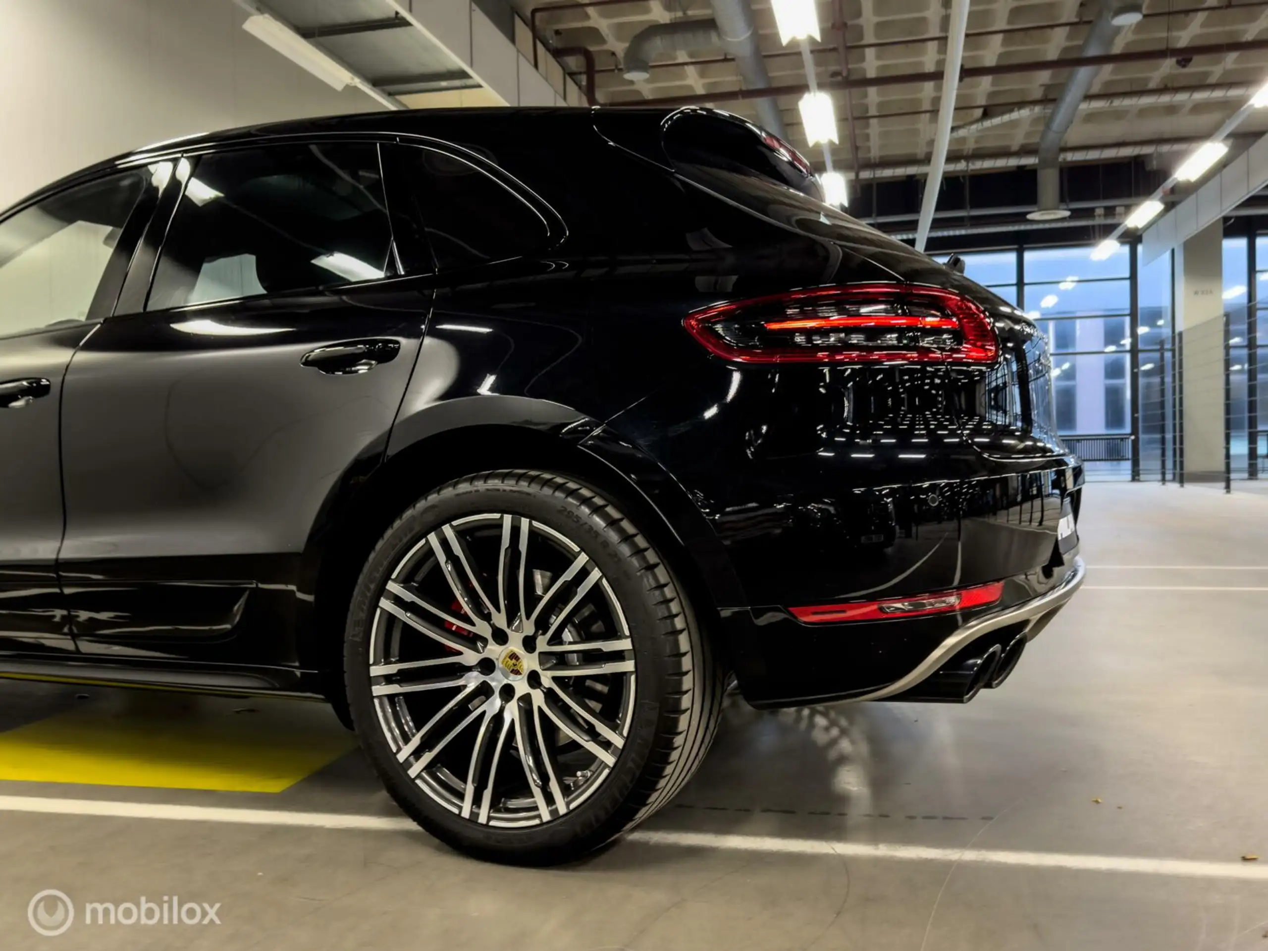 Porsche - Macan