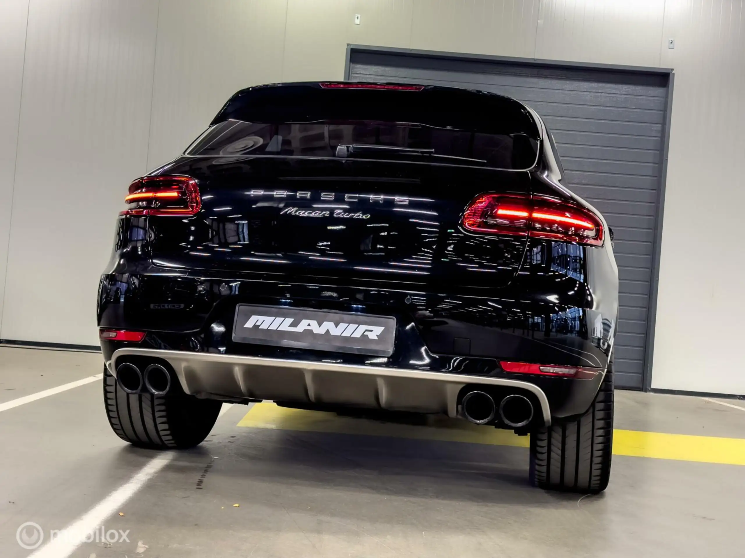 Porsche - Macan