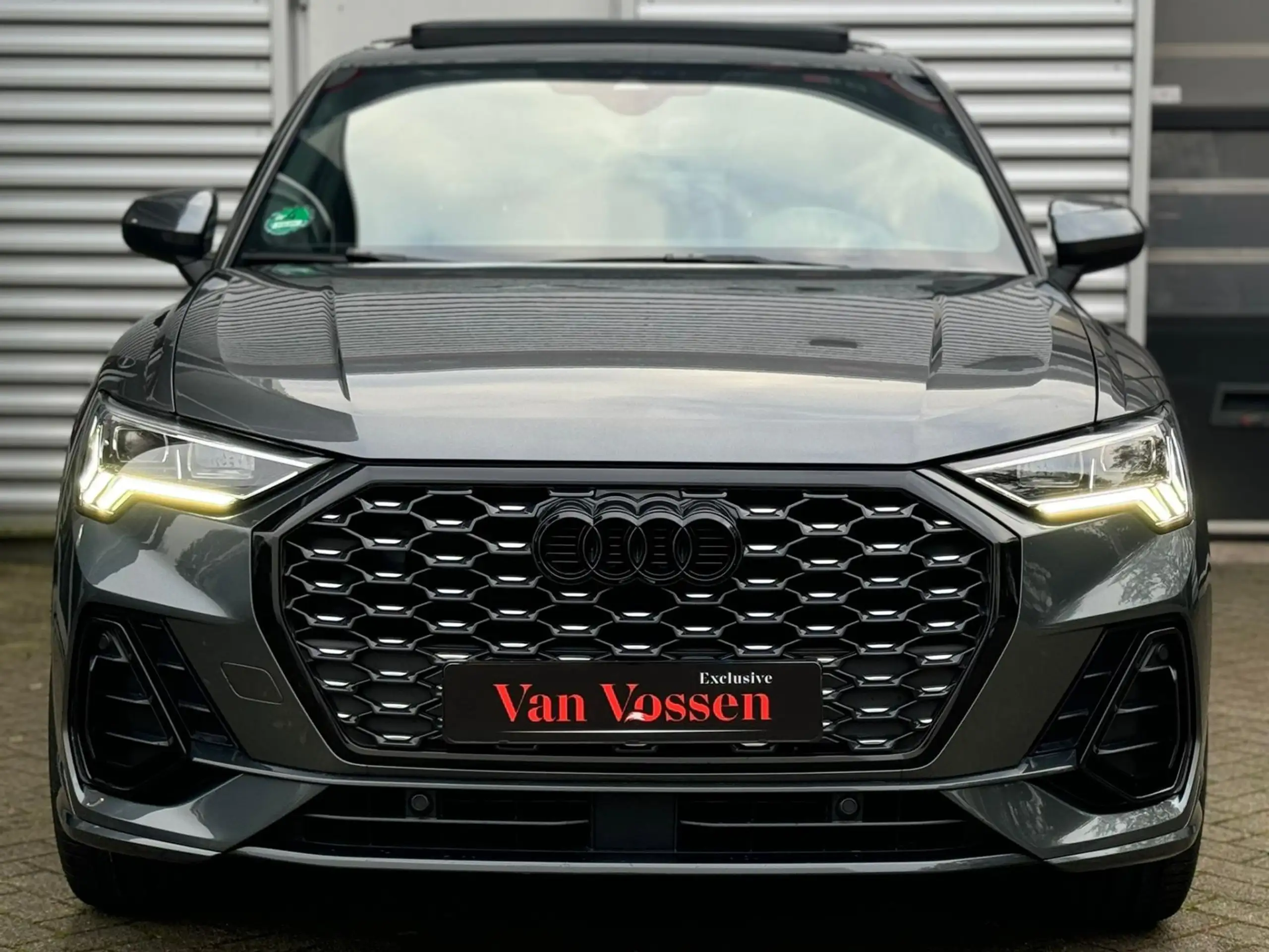 Audi - Q3