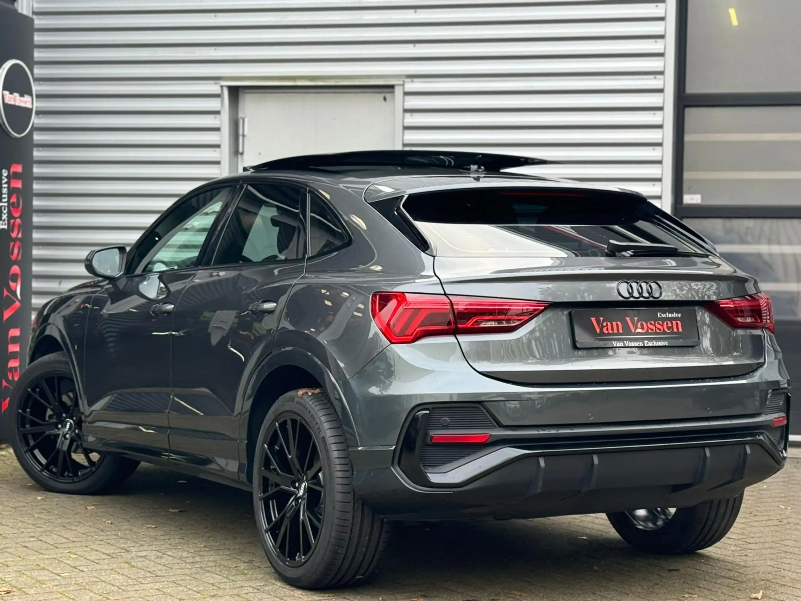 Audi - Q3