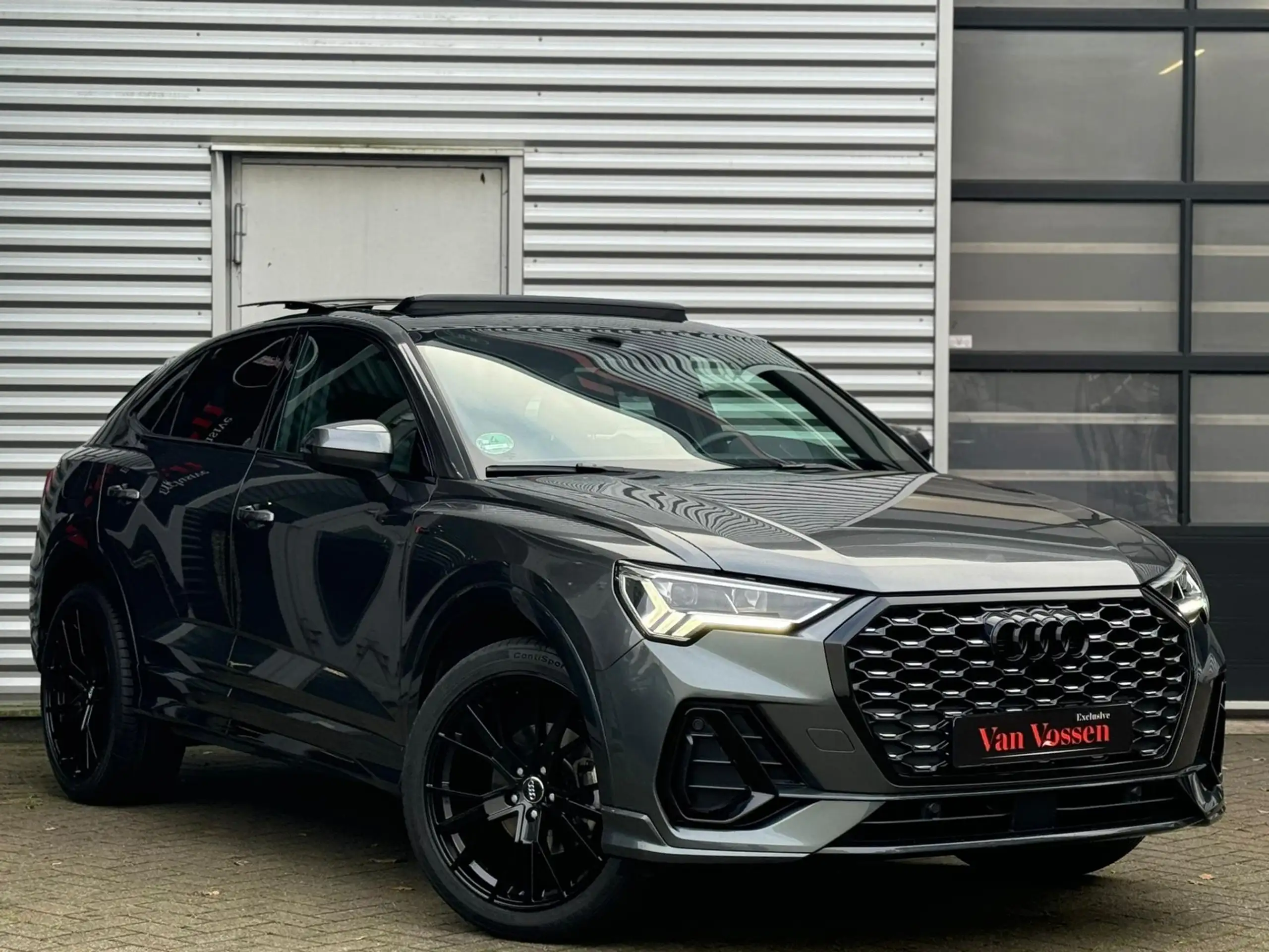 Audi - Q3