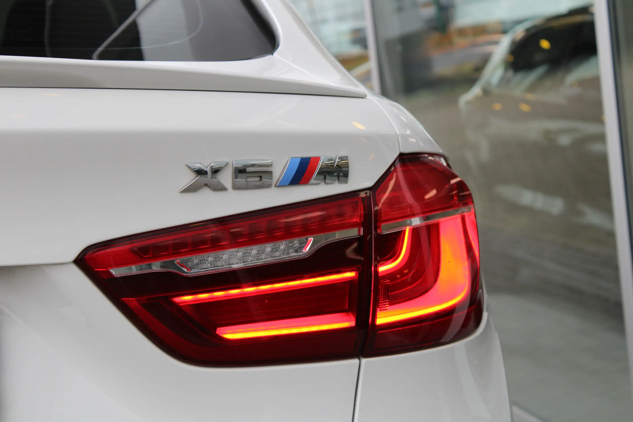 BMW - X6 M